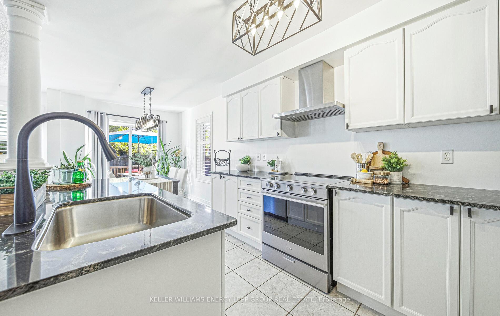 Photo 25 of 29 Primeau Avenue, Whitby, Brooklin — HOMEH