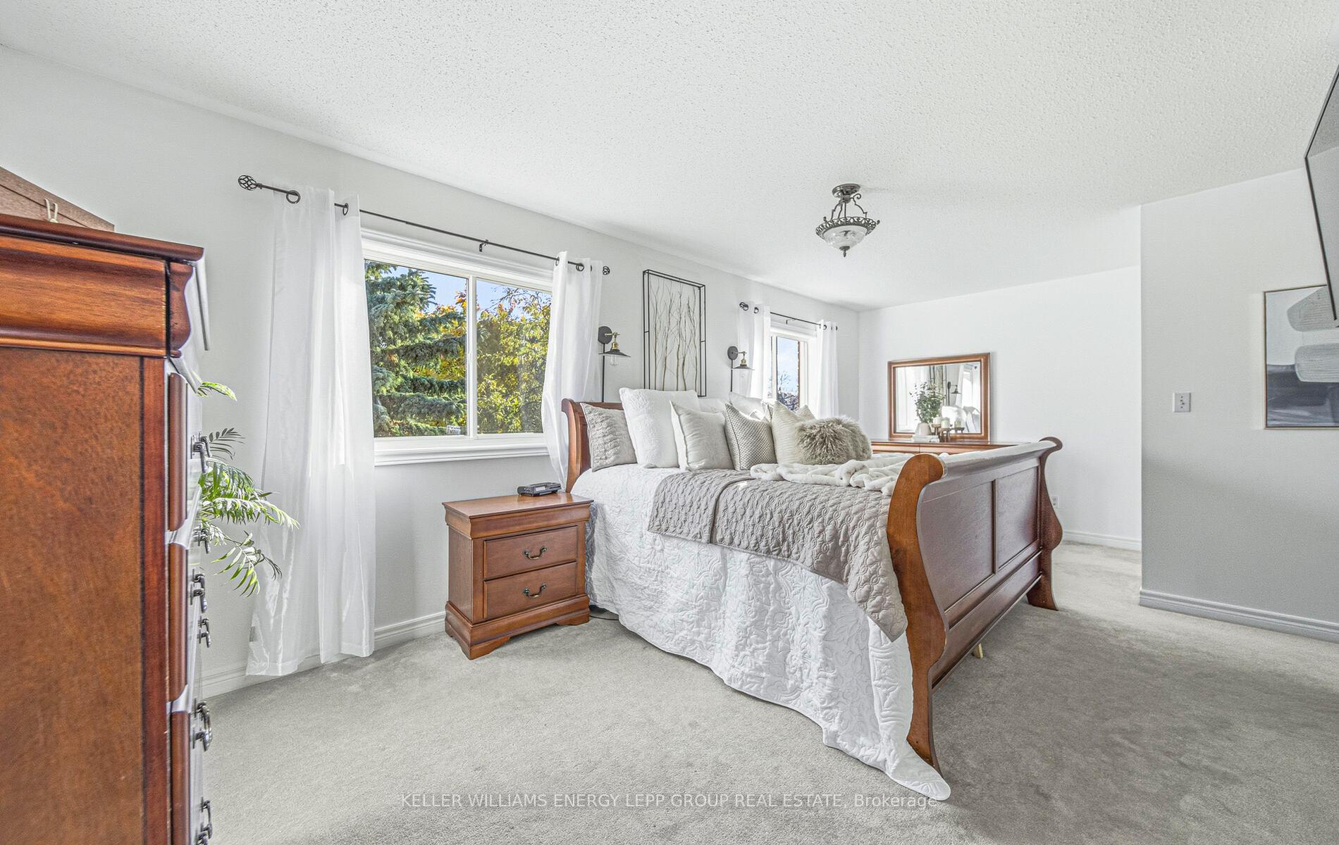 Photo 28 of 29 Primeau Avenue, Whitby, Brooklin — HOMEH