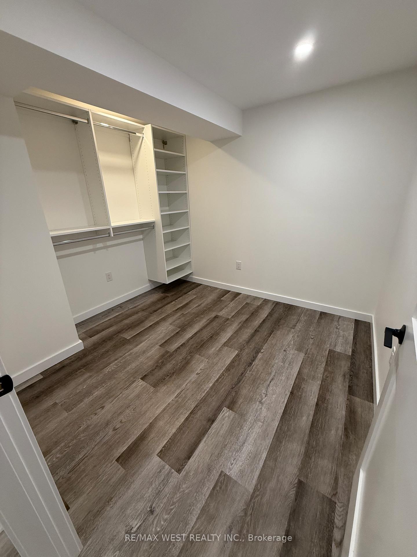 Photo 2 of Unit Lower, 82 Mediterra Drive, Vaughan, Vellore Village — HOMEH