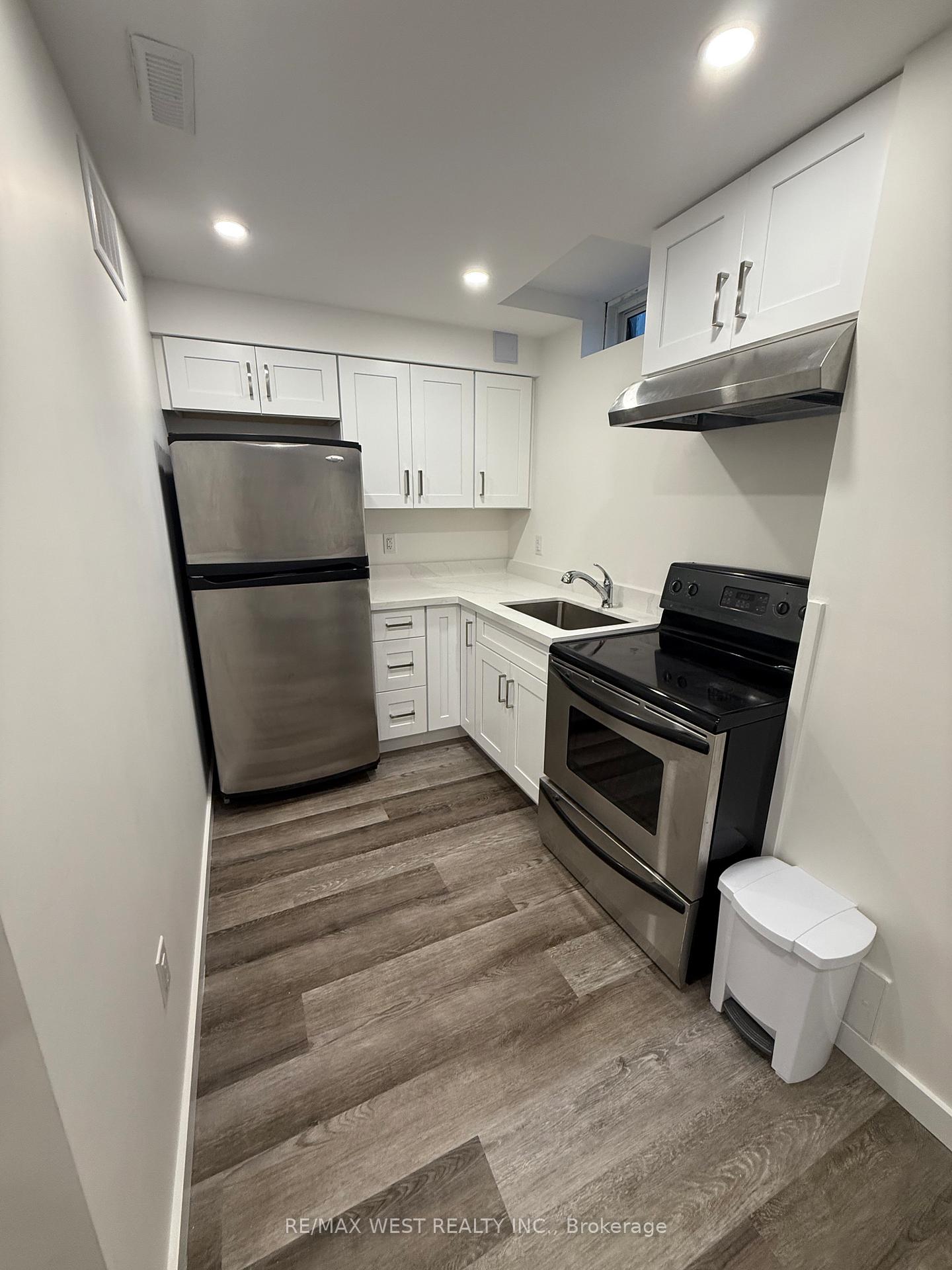 Photo 4 of Unit Lower, 82 Mediterra Drive, Vaughan, Vellore Village — HOMEH