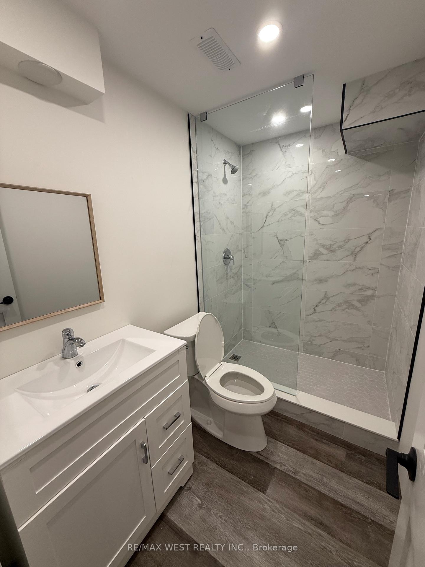 Photo 5 of Unit Lower, 82 Mediterra Drive, Vaughan, Vellore Village — HOMEH