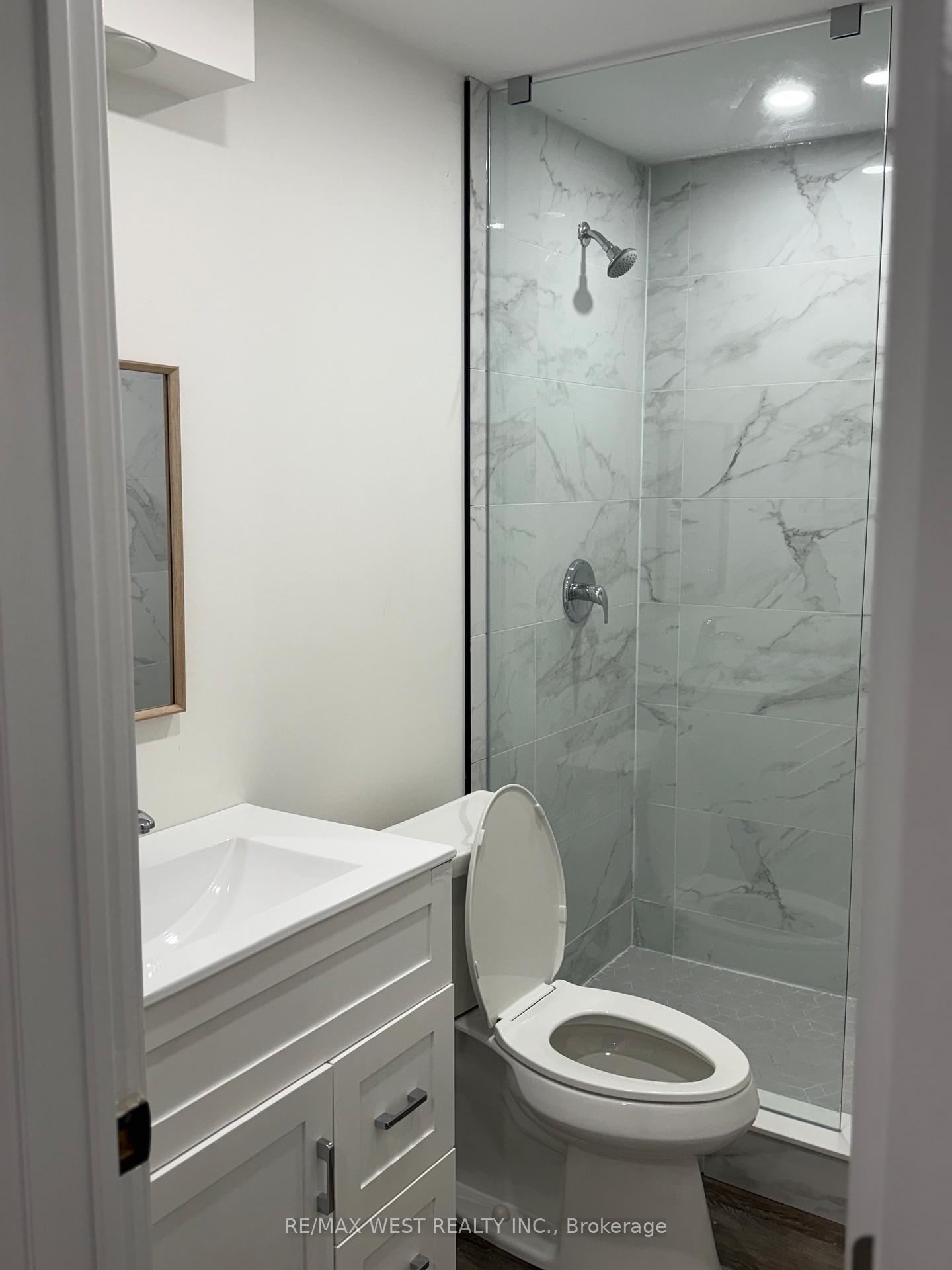 Photo 6 of Unit Lower, 82 Mediterra Drive, Vaughan, Vellore Village — HOMEH