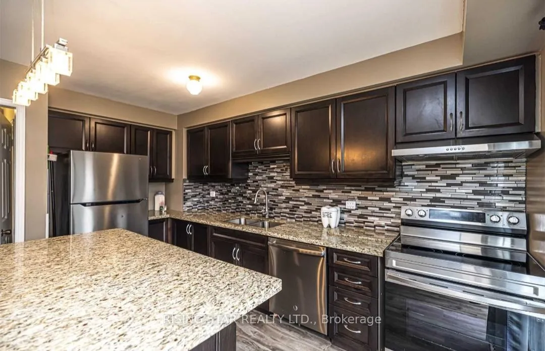 Photo 7 of 40 Delaney Crescent, Barrie, Northwest — HOMEH