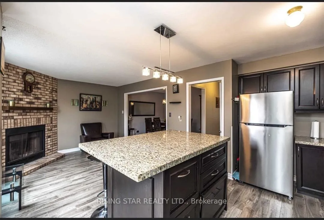 Photo 9 of 40 Delaney Crescent, Barrie, Northwest — HOMEH