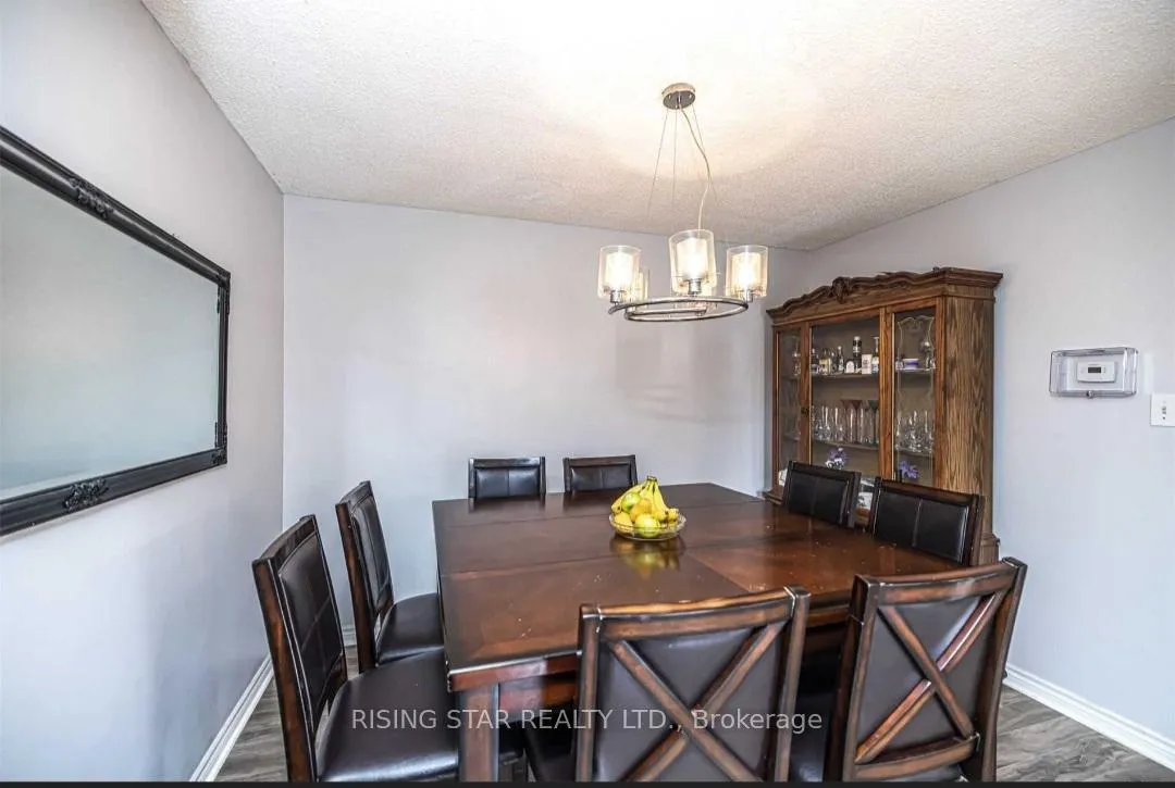 Photo 11 of 40 Delaney Crescent, Barrie, Northwest — HOMEH