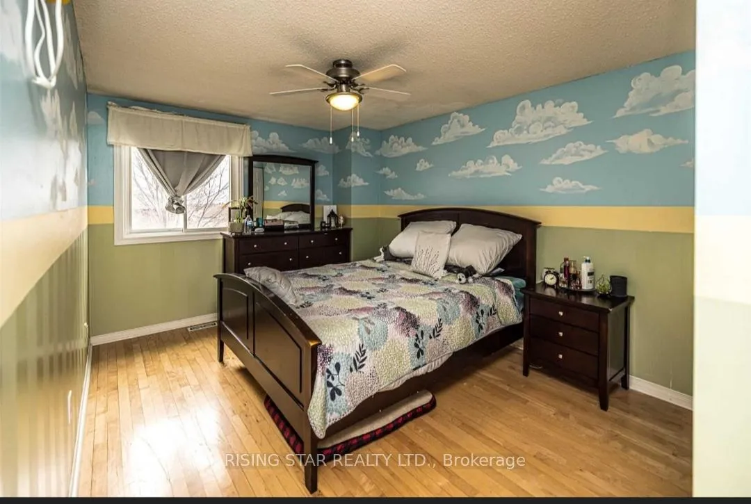 Photo 17 of 40 Delaney Crescent, Barrie, Northwest — HOMEH