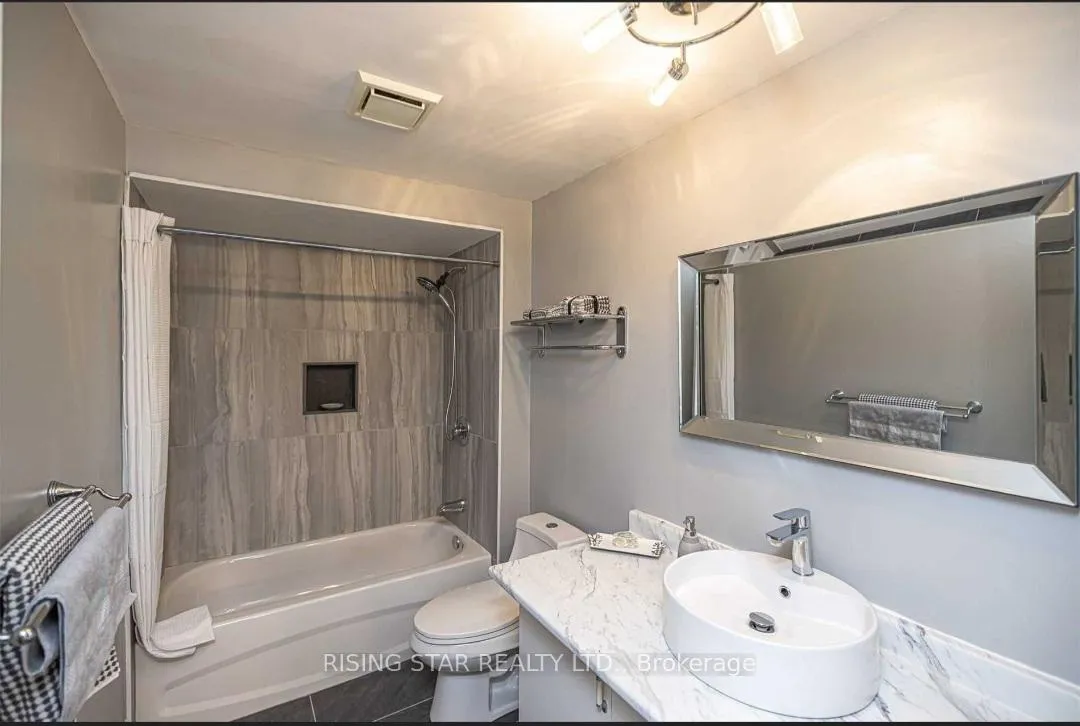 Photo 22 of 40 Delaney Crescent, Barrie, Northwest — HOMEH