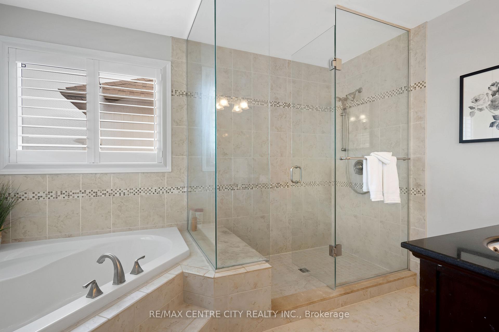 Photo 27 of 440 Sauve Crescent, Waterloo, Clair Hills — HOMEH