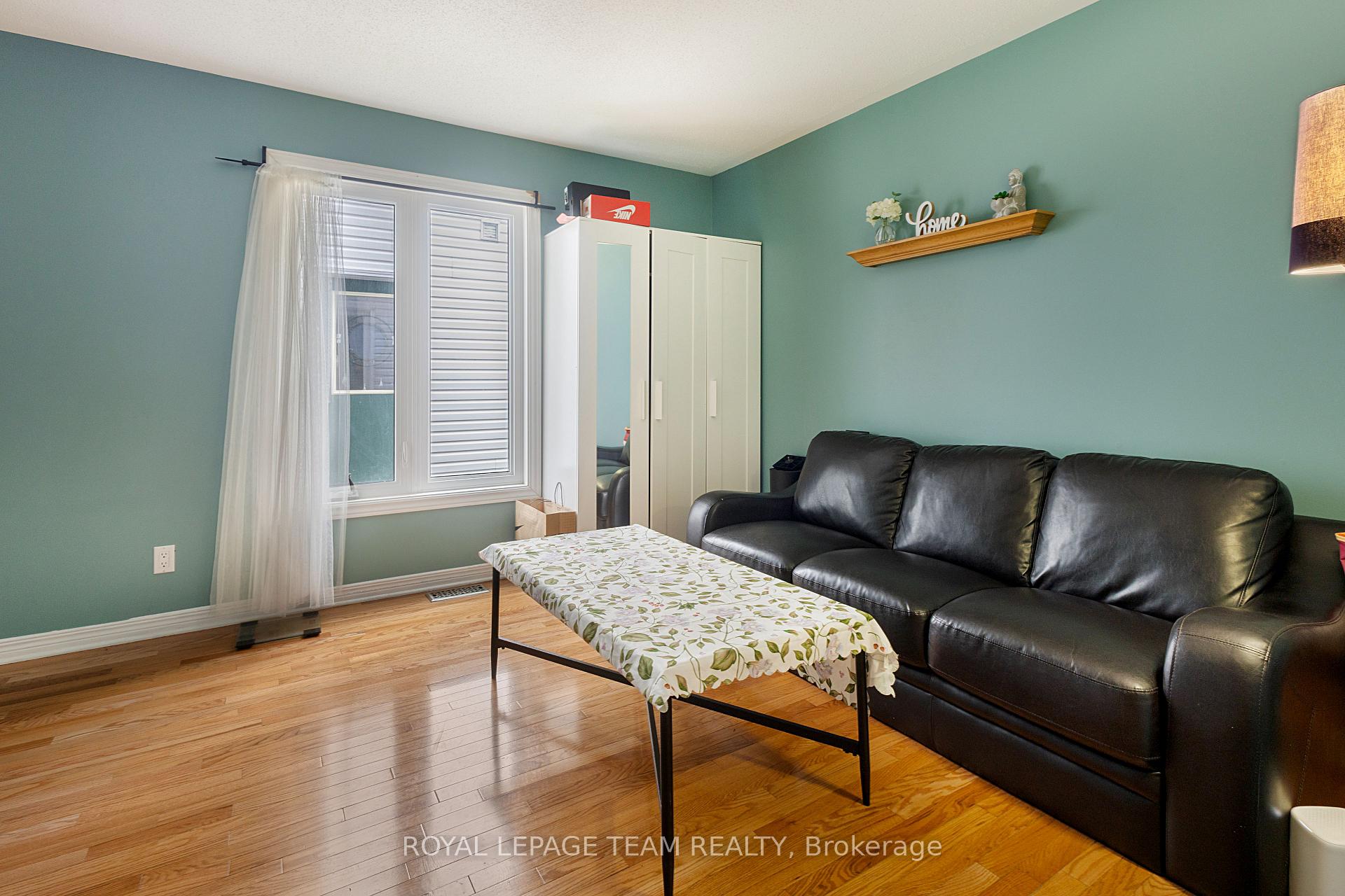 Photo 5 of 3 Cottingham Street, Ottawa, Barrhaven East — HOMEH