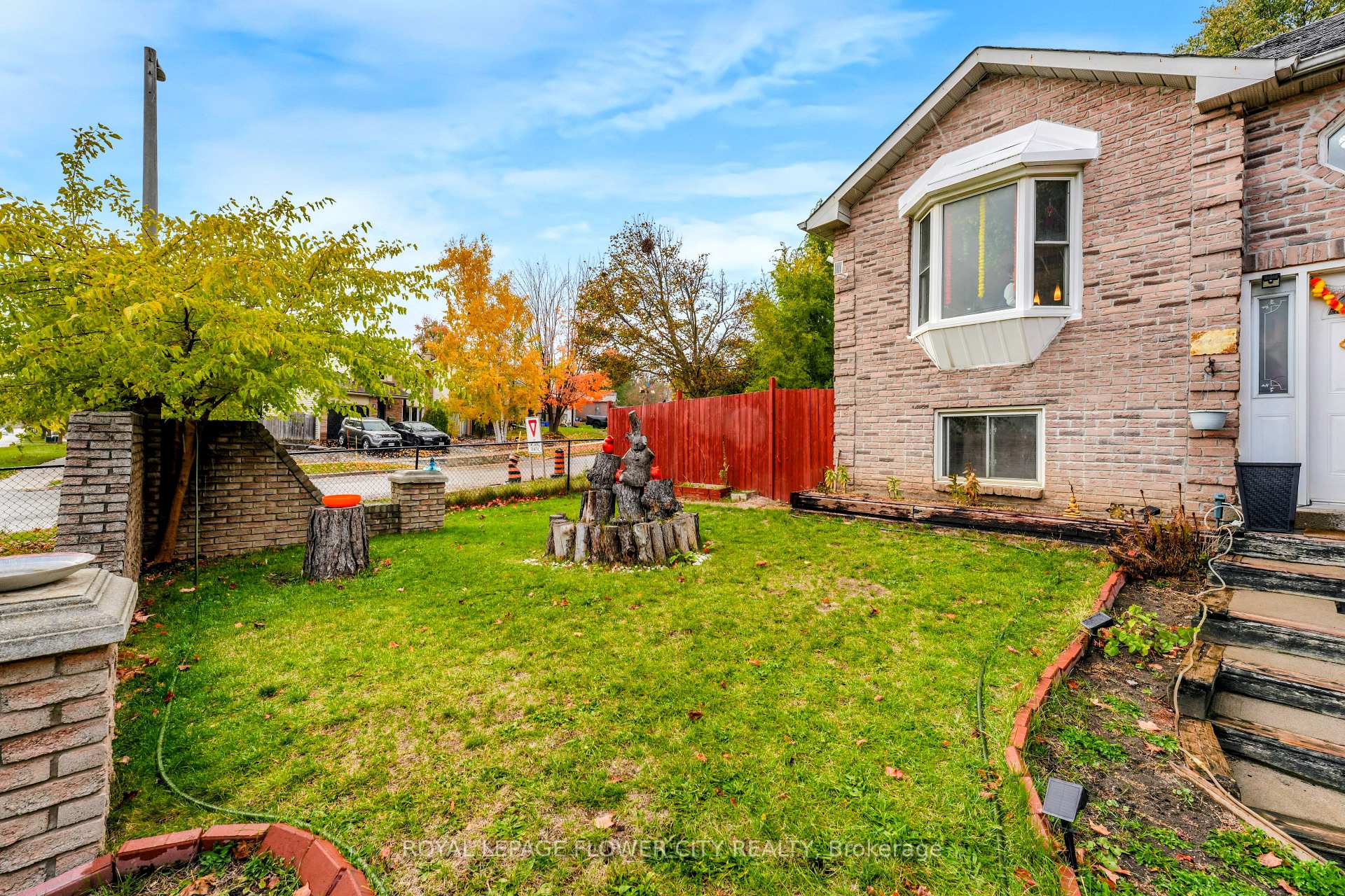 Photo 45 of 210 Edgehill Drive, Barrie, Letitia Heights — HOMEH