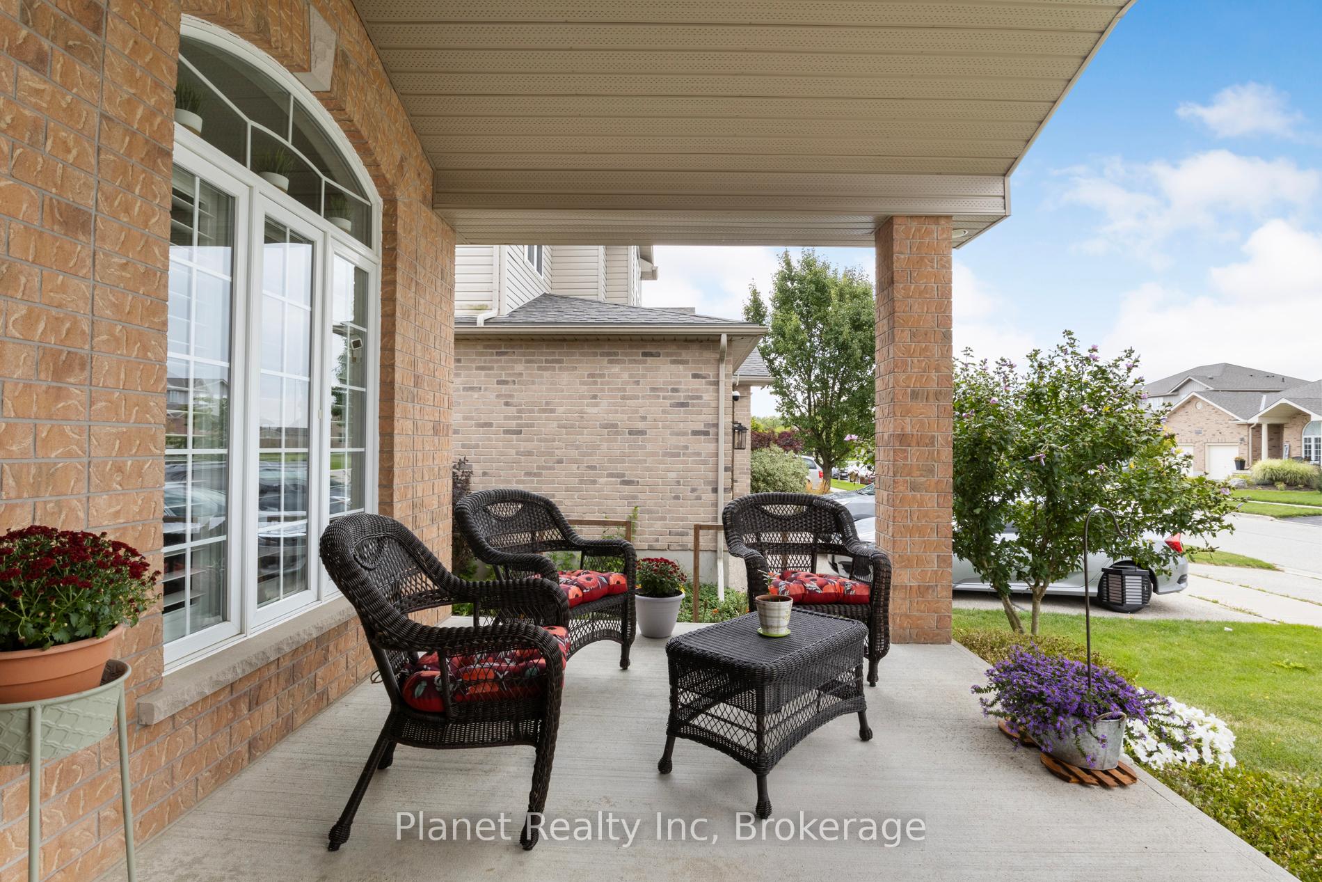 Photo 4 of 23 Muscovey Drive, Woolwich — HOMEH