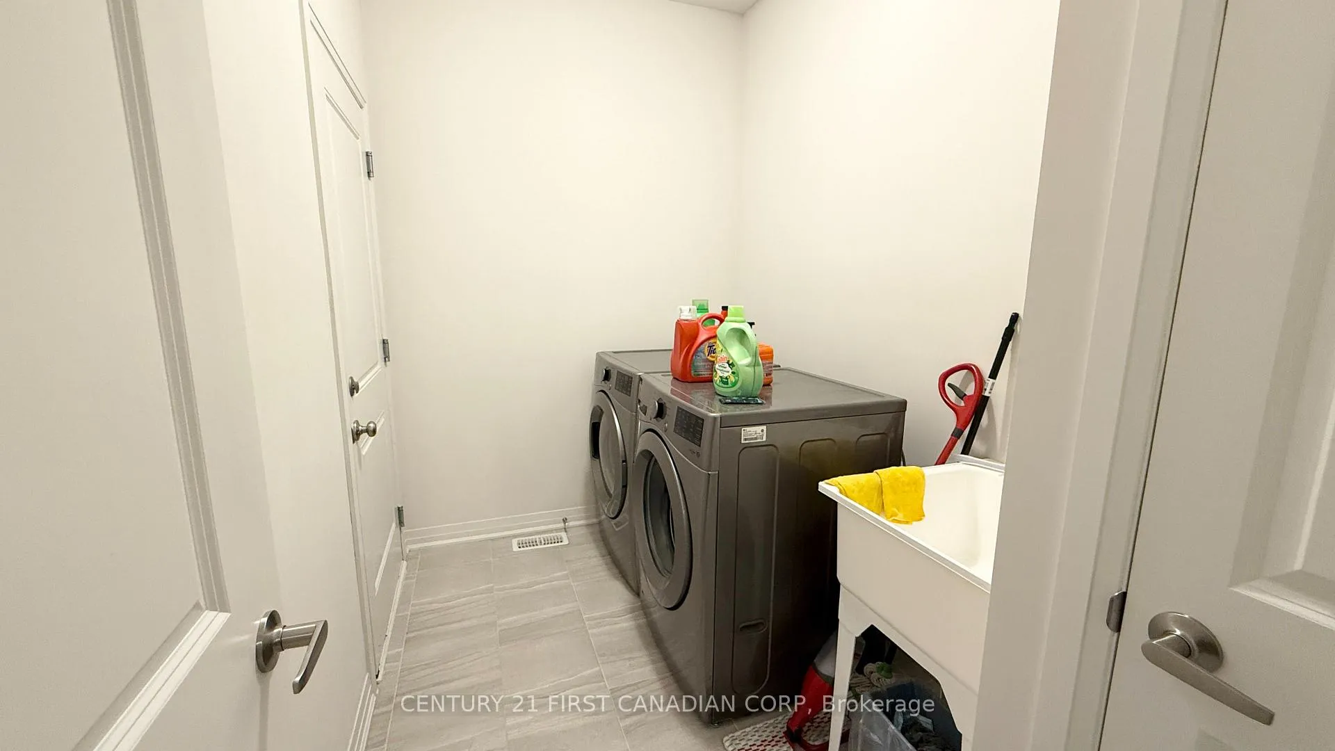 Photo 23 of 256 Middleton Street, Zorra, Thamesford — HOMEH
