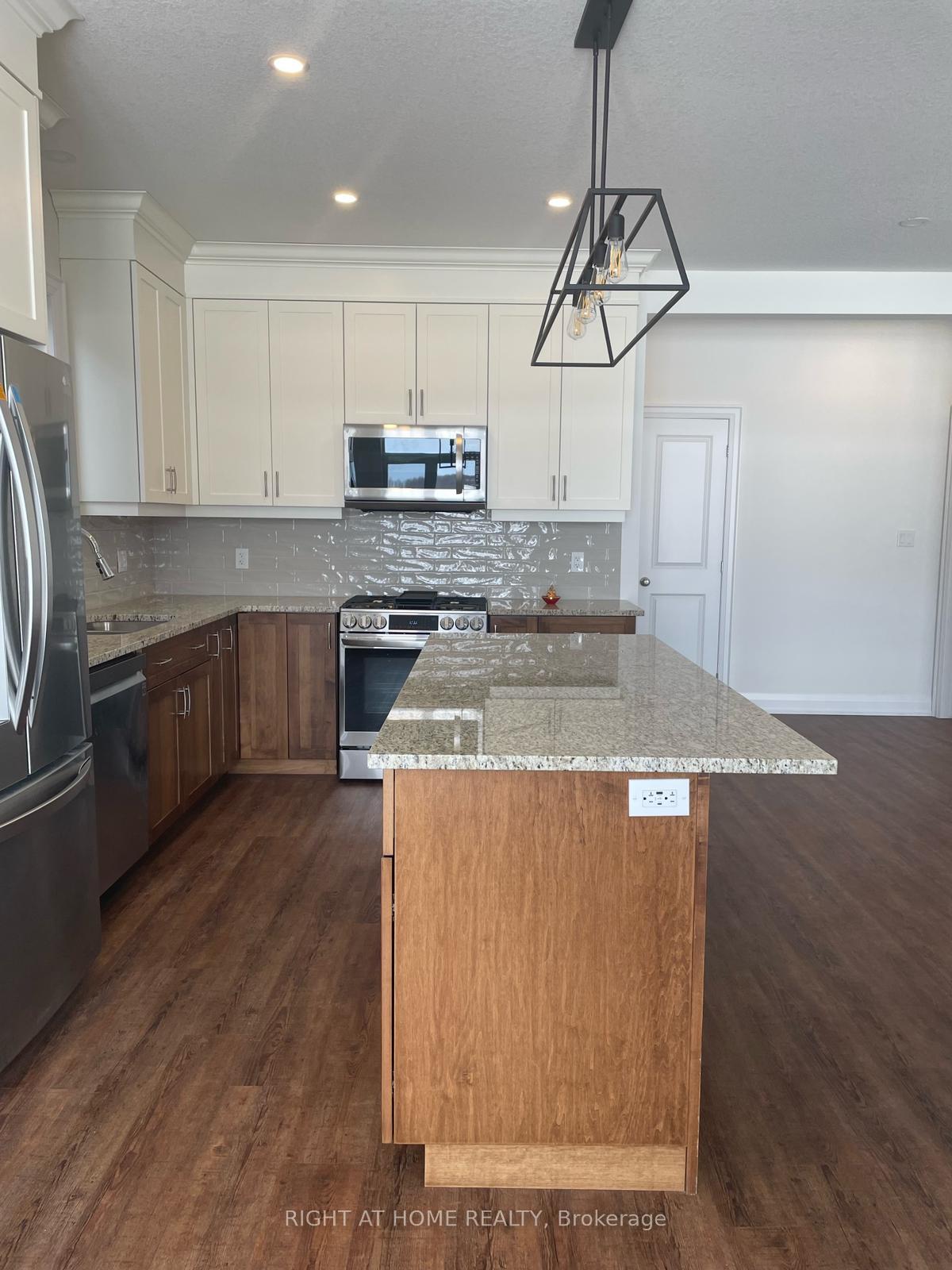 Photo 4 of 135 Woodberry Crescent, Woolwich — HOMEH