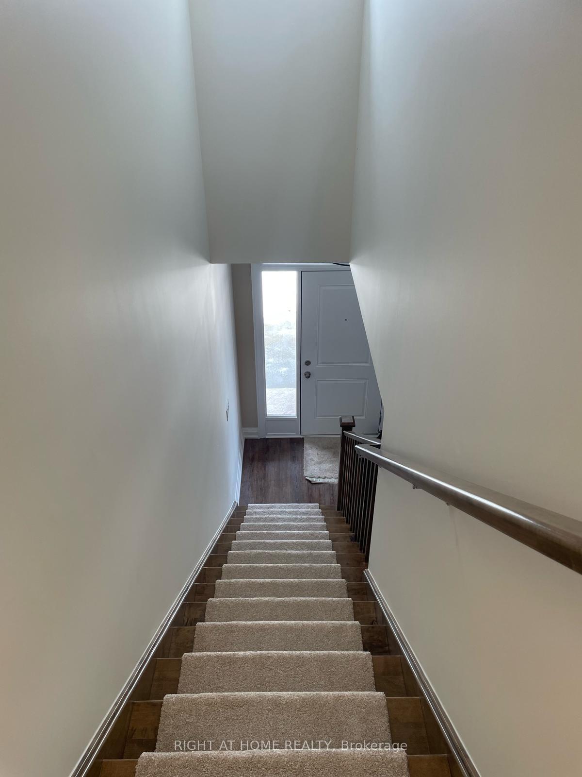 Photo 13 of 135 Woodberry Crescent, Woolwich — HOMEH