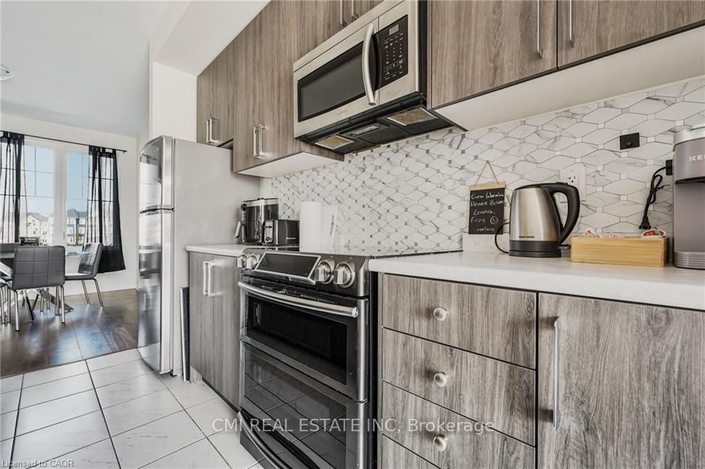 Photo 18 of 197 Village Gate, Wasaga Beach — HOMEH