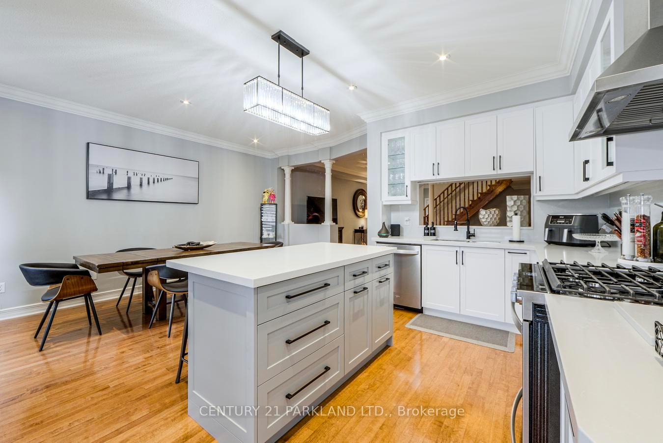 Photo 20 of 81 D'amato Crescent, Vaughan, Maple — HOMEH