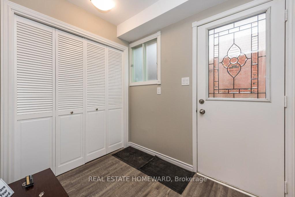 Photo 2 of Unit Back, 177 Browning Trail, Barrie, Letitia Heights — HOMEH