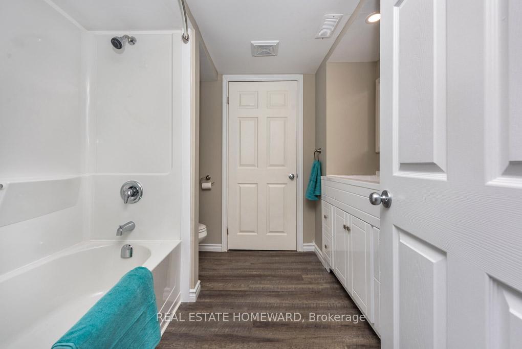 Photo 10 of Unit Back, 177 Browning Trail, Barrie, Letitia Heights — HOMEH