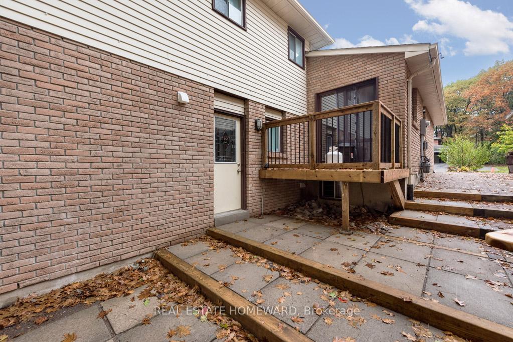 Photo 21 of Unit Back, 177 Browning Trail, Barrie, Letitia Heights — HOMEH
