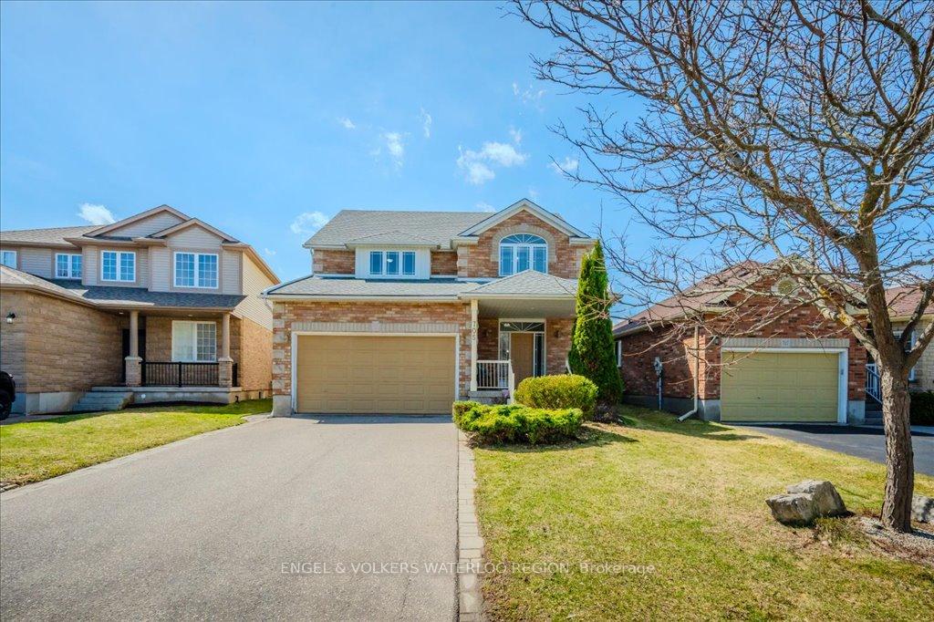 Photo 2 of 705 Breakwater Crescent, Waterloo — HOMEH