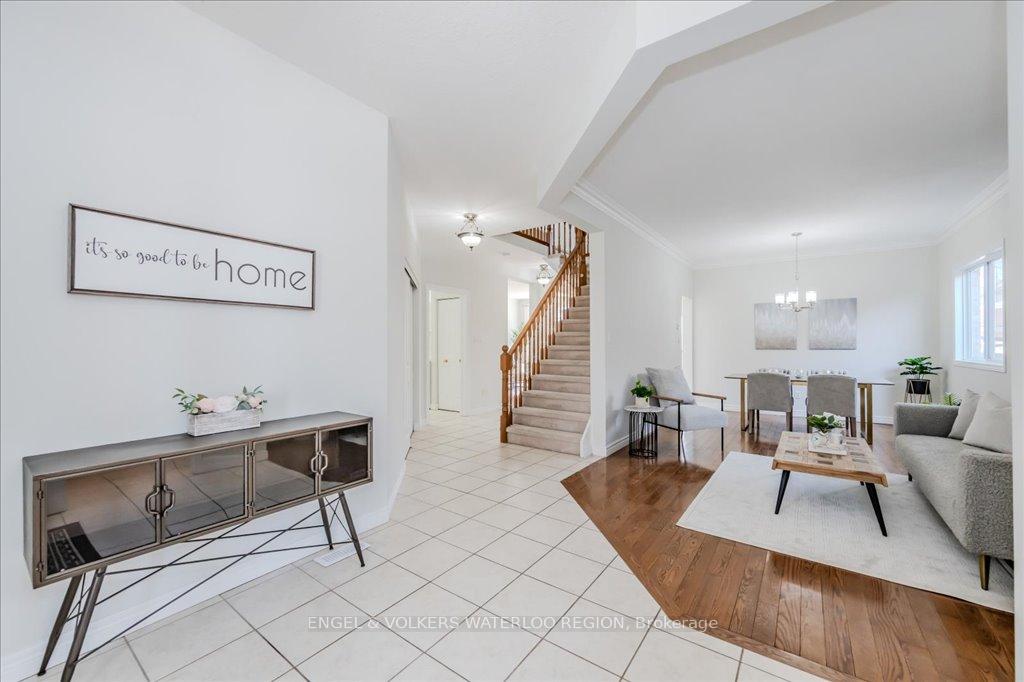 Photo 8 of 705 Breakwater Crescent, Waterloo — HOMEH