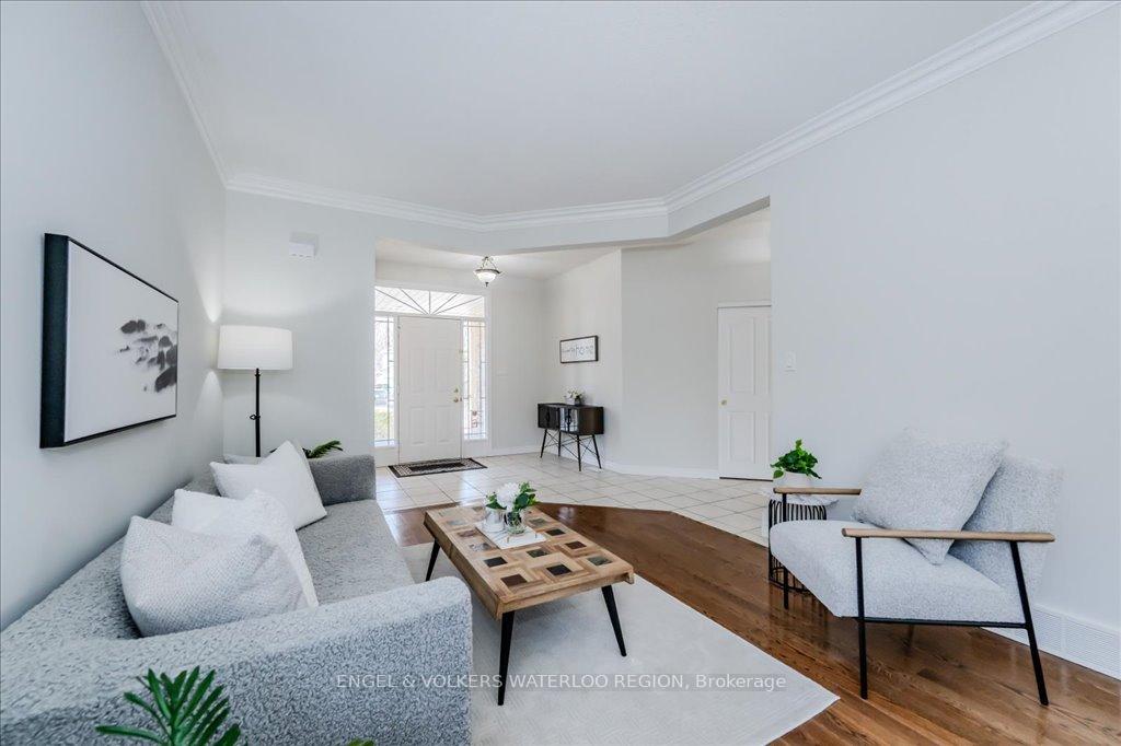 Photo 11 of 705 Breakwater Crescent, Waterloo — HOMEH