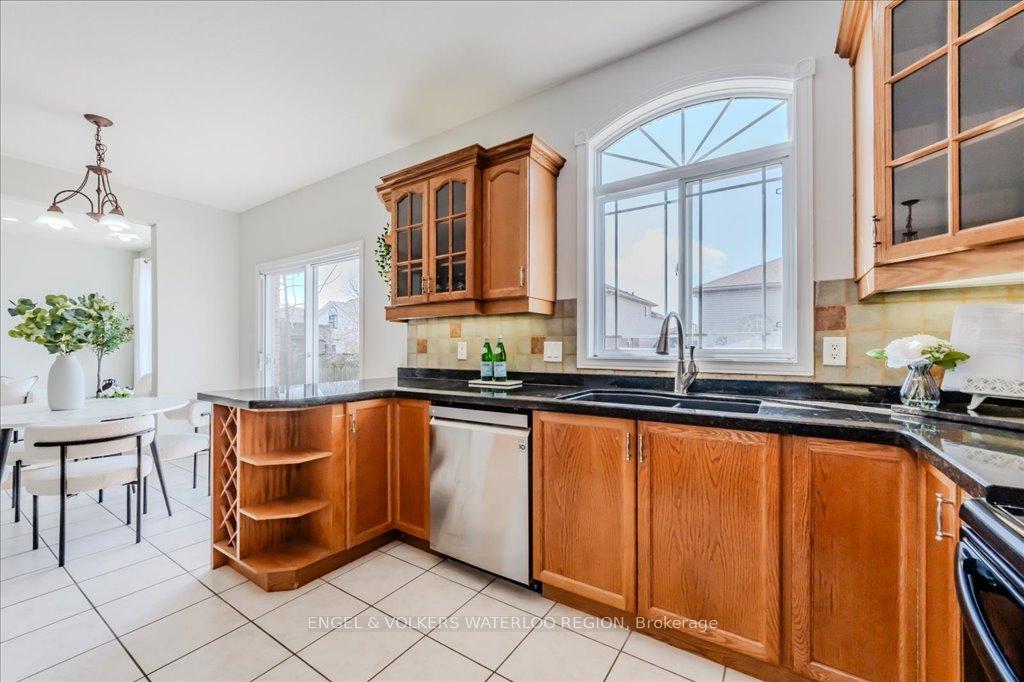 Photo 20 of 705 Breakwater Crescent, Waterloo — HOMEH