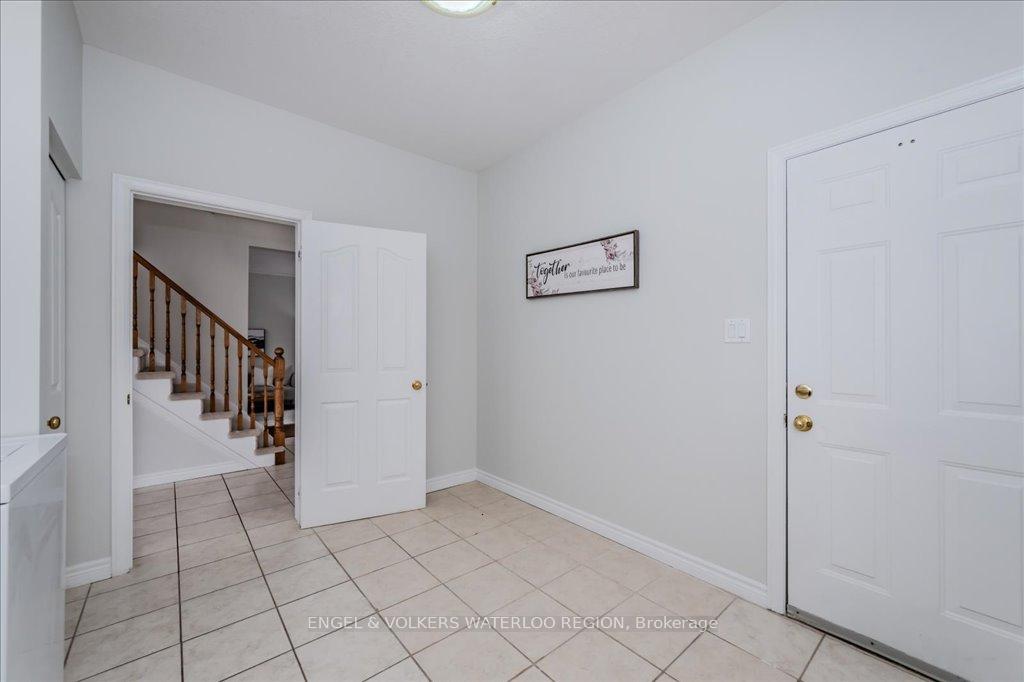 Photo 23 of 705 Breakwater Crescent, Waterloo — HOMEH