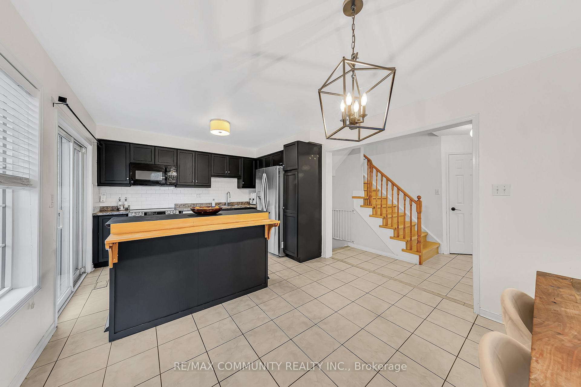 Photo 13 of 1 Playfair Road, Whitby, Downtown Whitby — HOMEH