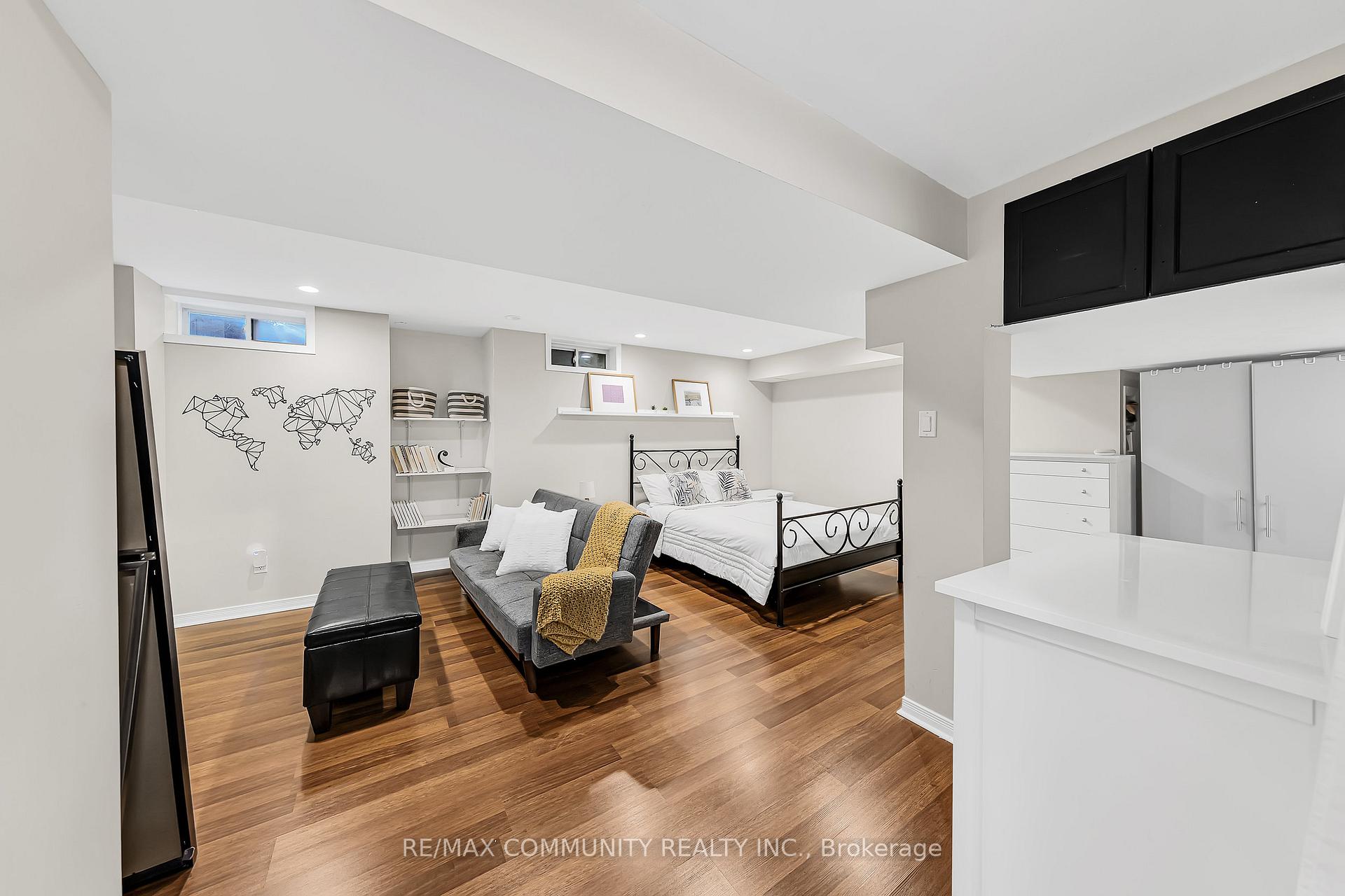 Photo 33 of 1 Playfair Road, Whitby, Downtown Whitby — HOMEH