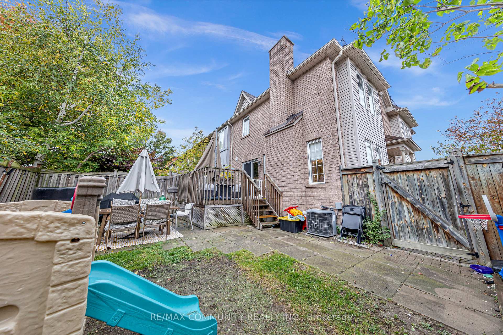 Photo 47 of 1 Playfair Road, Whitby, Downtown Whitby — HOMEH