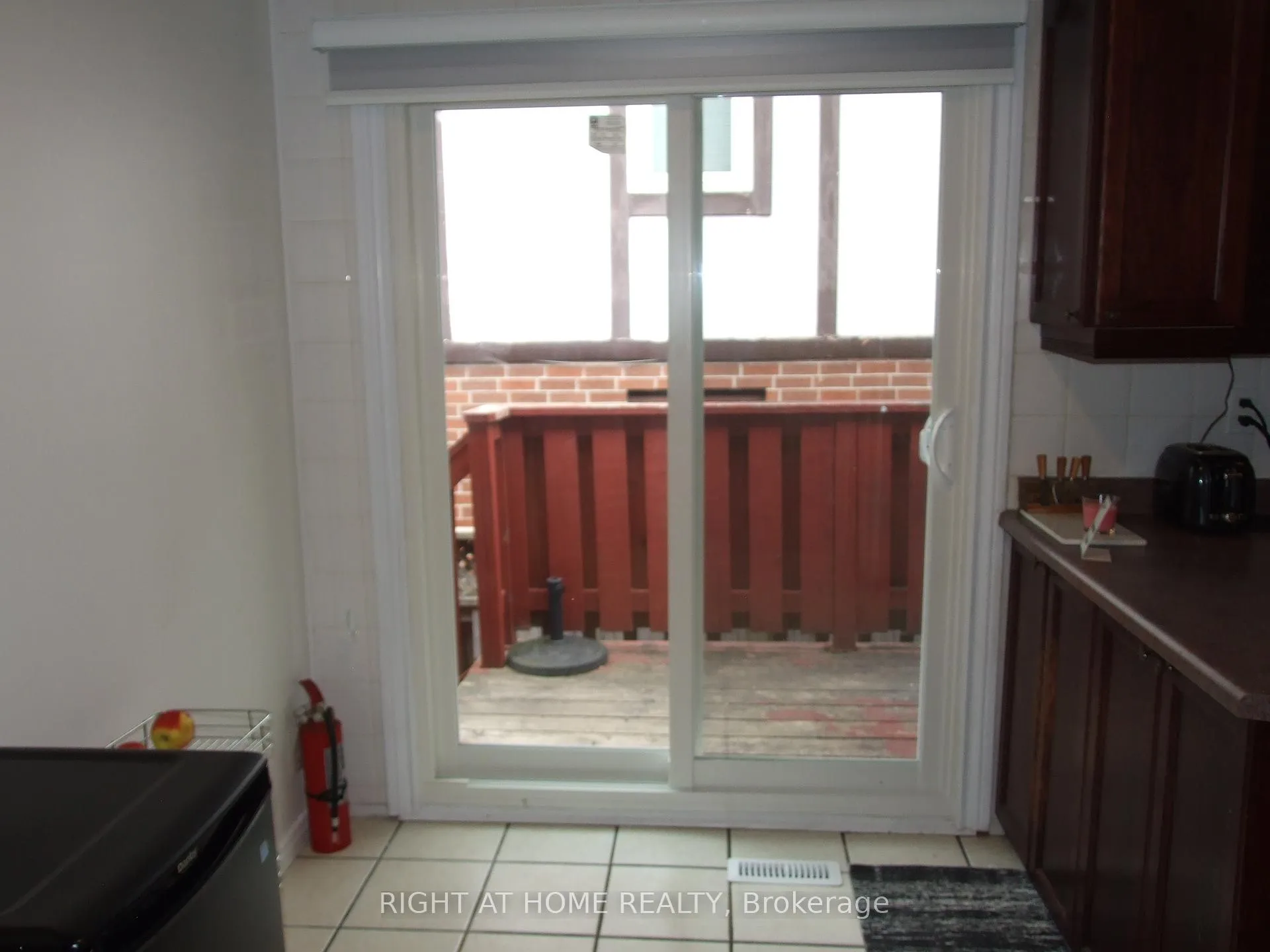 Photo 3 of 53 Renfield Crescent, Whitby, Lynde Creek — HOMEH