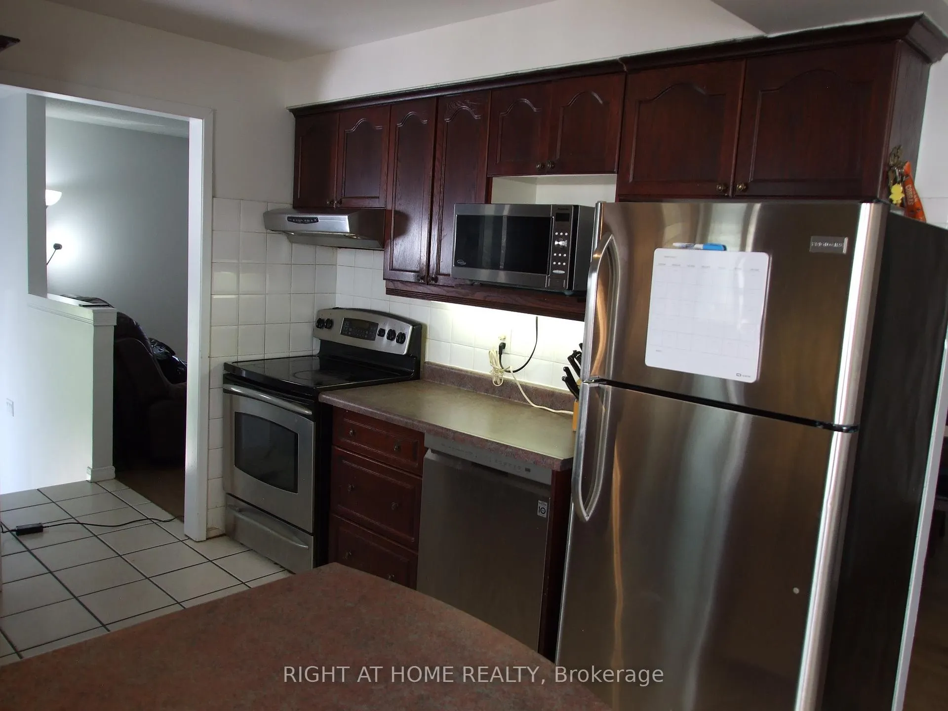 Photo 7 of 53 Renfield Crescent, Whitby, Lynde Creek — HOMEH