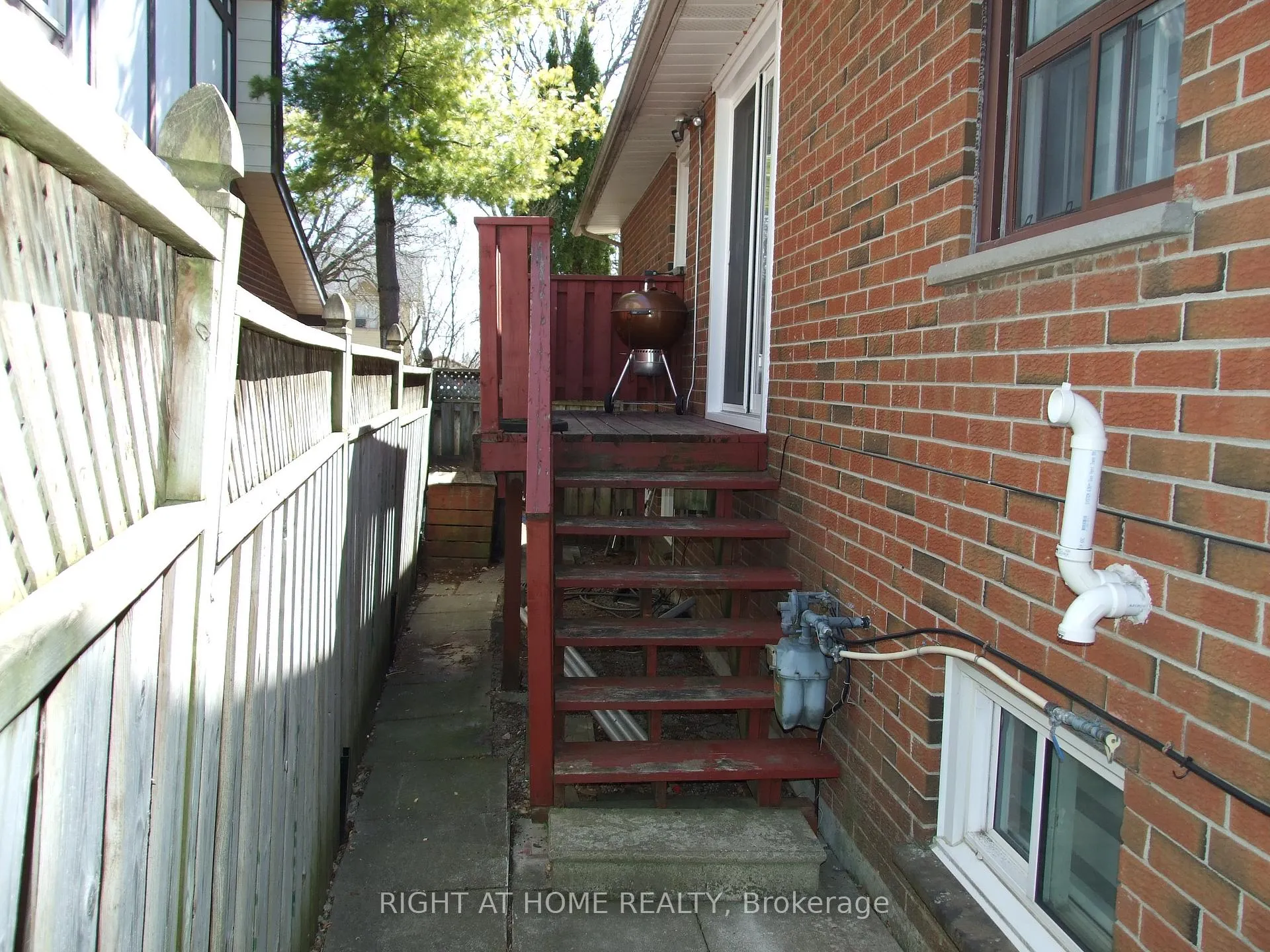 Photo 26 of 53 Renfield Crescent, Whitby, Lynde Creek — HOMEH