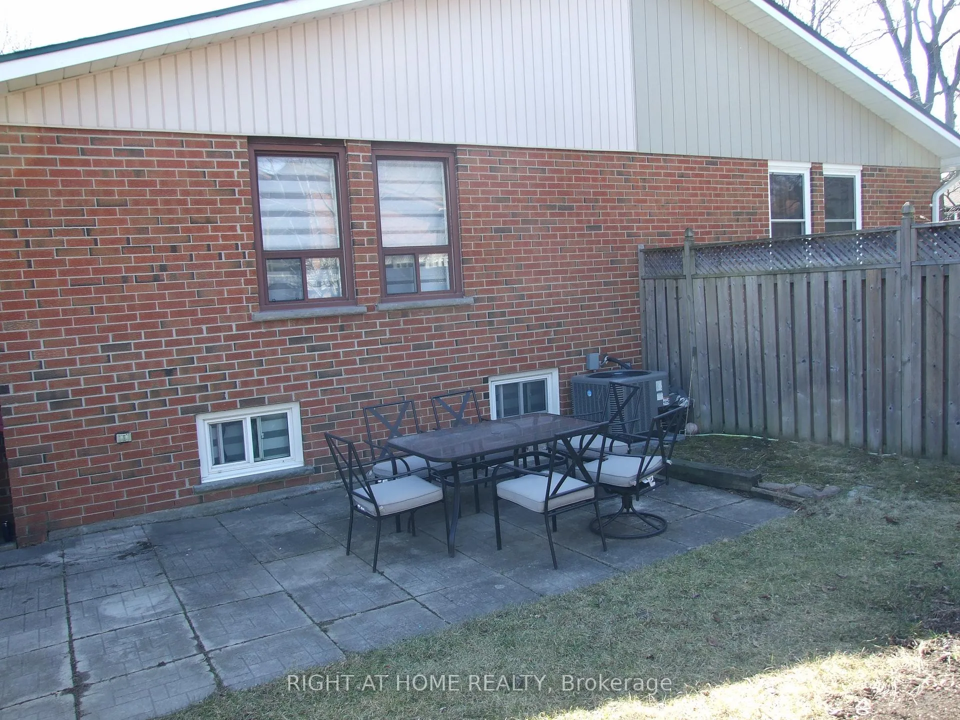 Photo 27 of 53 Renfield Crescent, Whitby, Lynde Creek — HOMEH