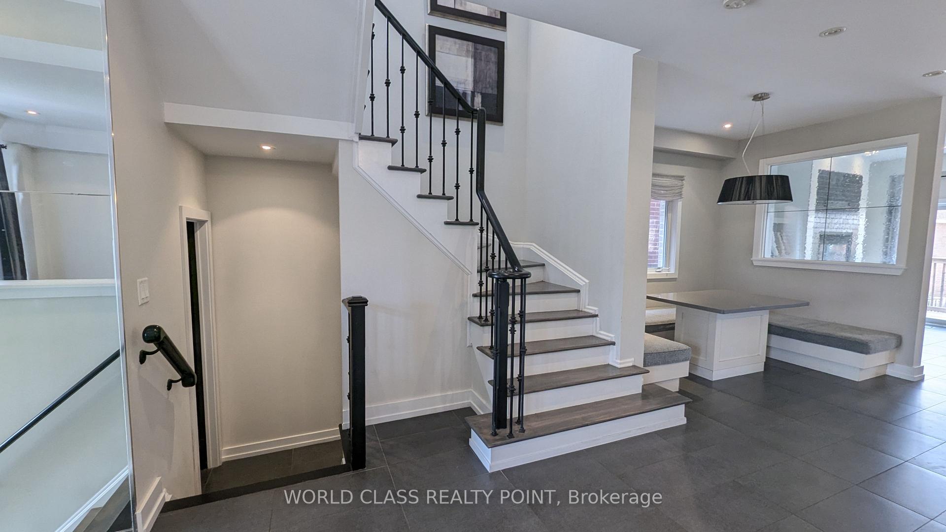 Photo 7 of 22 Gesher Crescent, Vaughan, Patterson — HOMEH