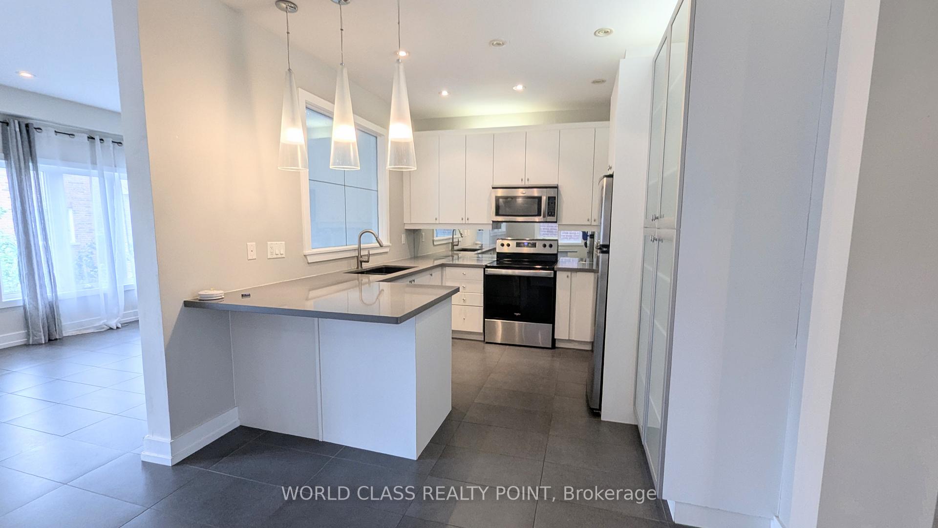 Photo 10 of 22 Gesher Crescent, Vaughan, Patterson — HOMEH