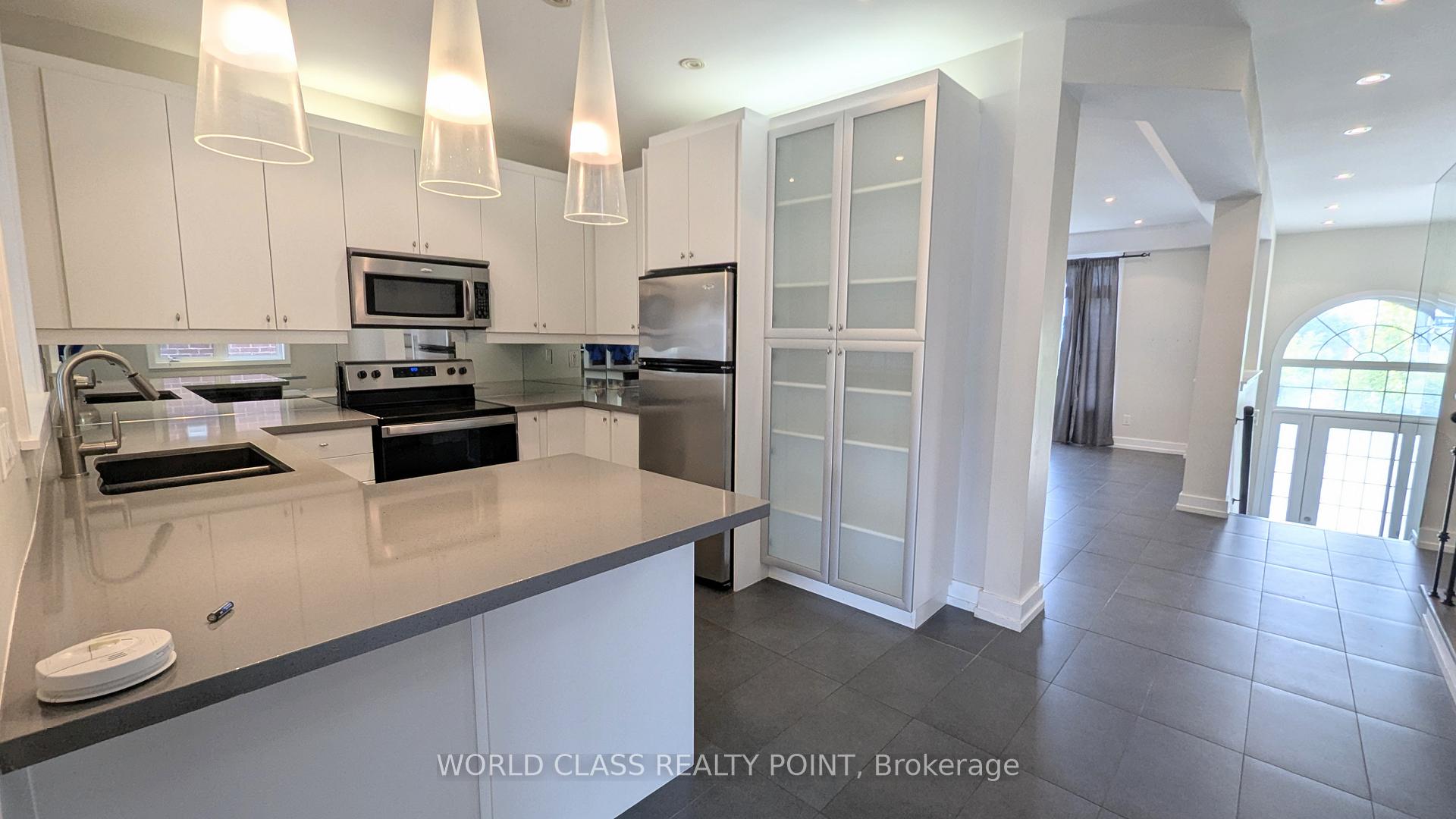 Photo 11 of 22 Gesher Crescent, Vaughan, Patterson — HOMEH