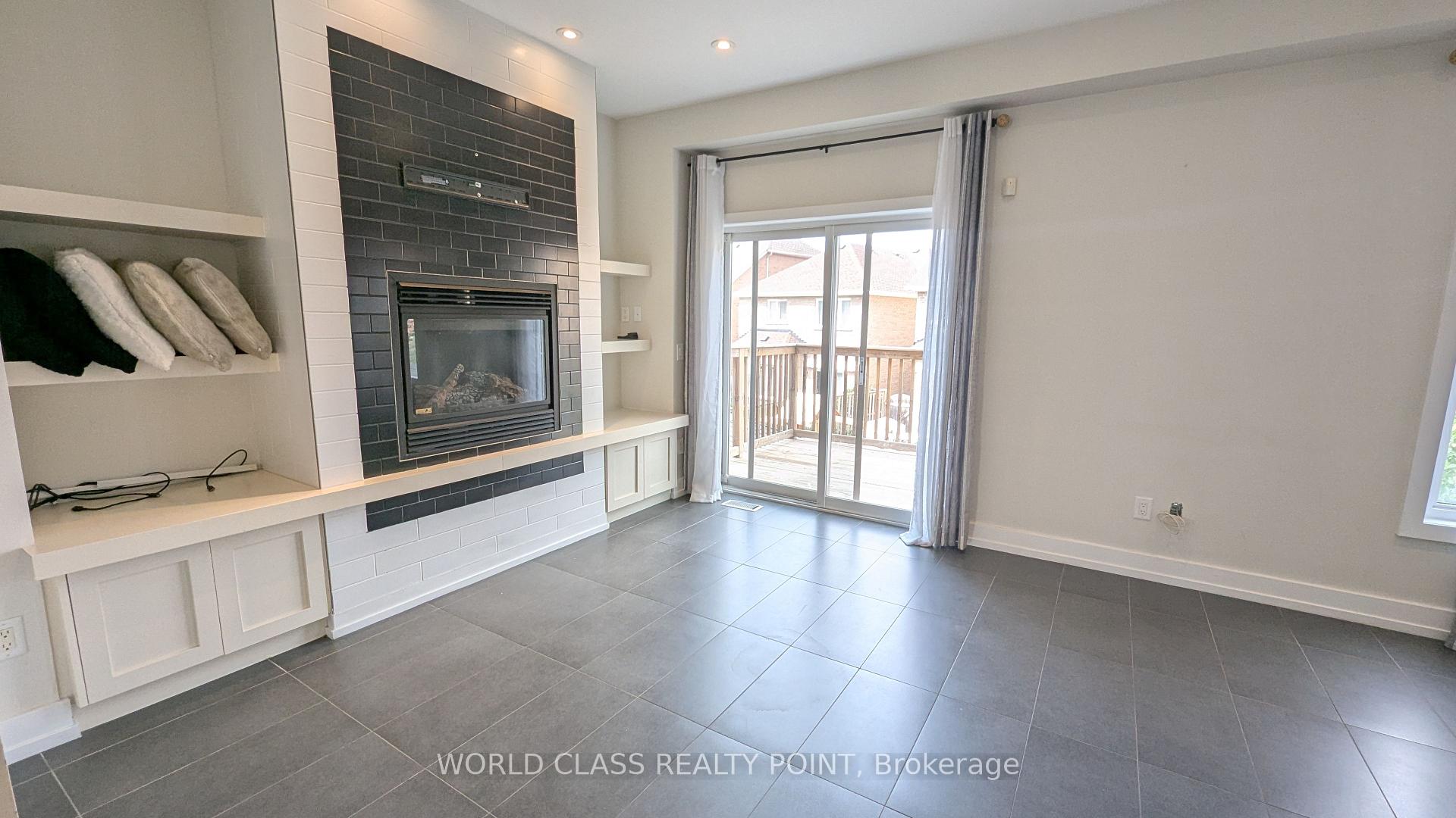 Photo 15 of 22 Gesher Crescent, Vaughan, Patterson — HOMEH