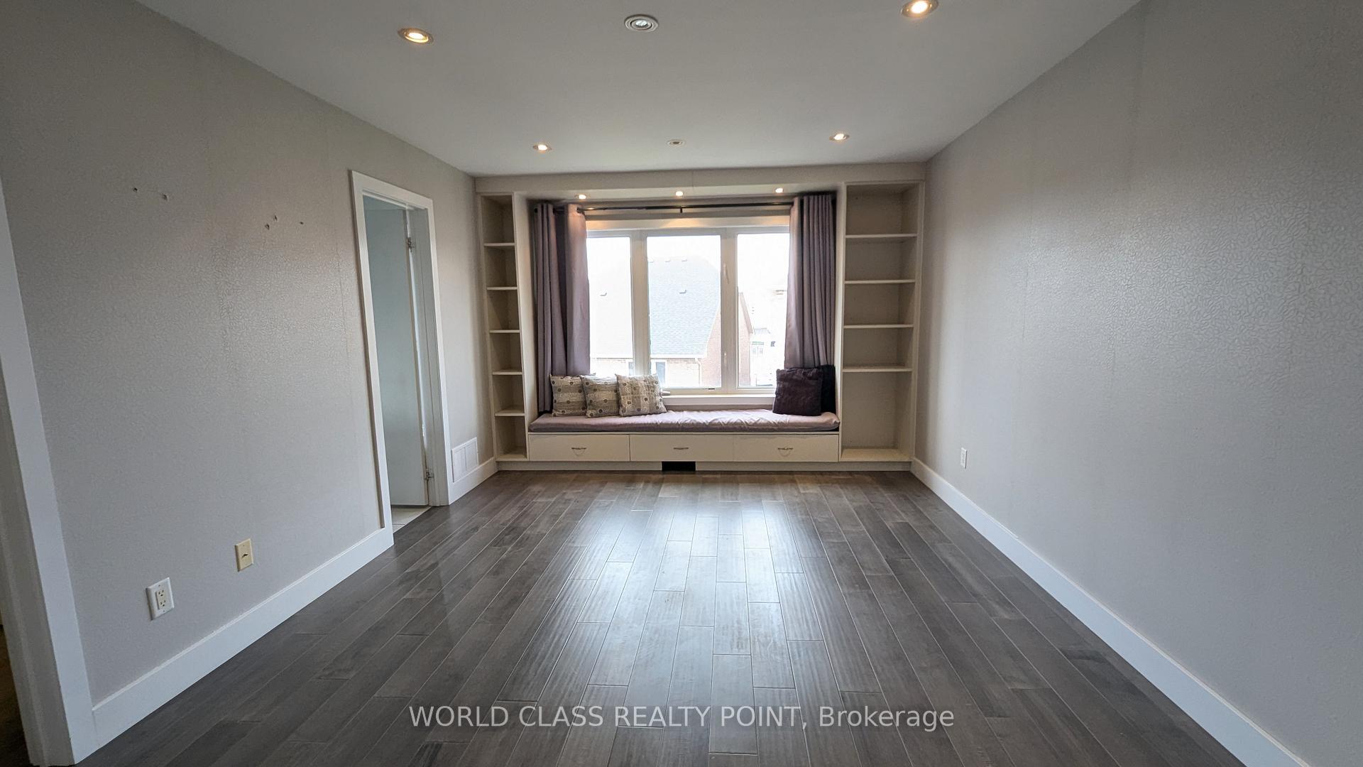 Photo 24 of 22 Gesher Crescent, Vaughan, Patterson — HOMEH