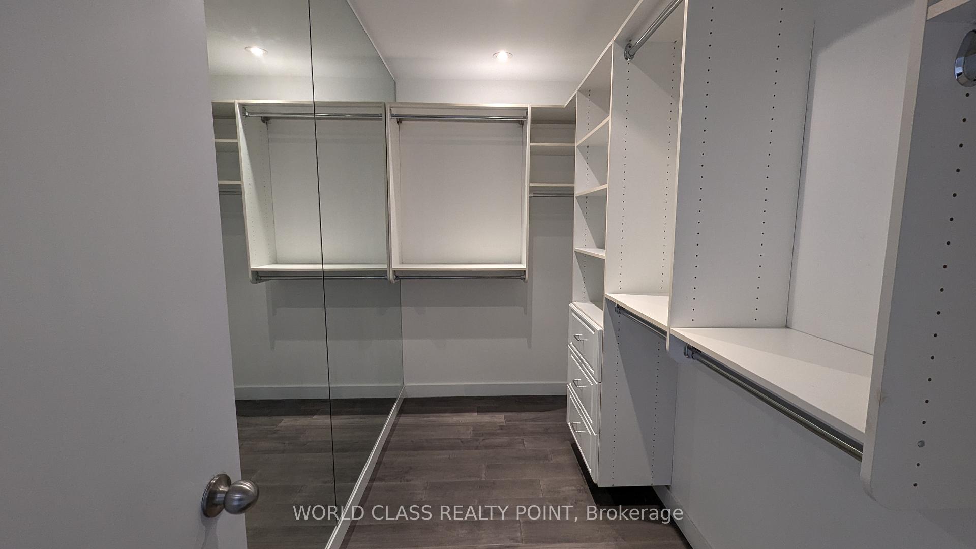 Photo 25 of 22 Gesher Crescent, Vaughan, Patterson — HOMEH
