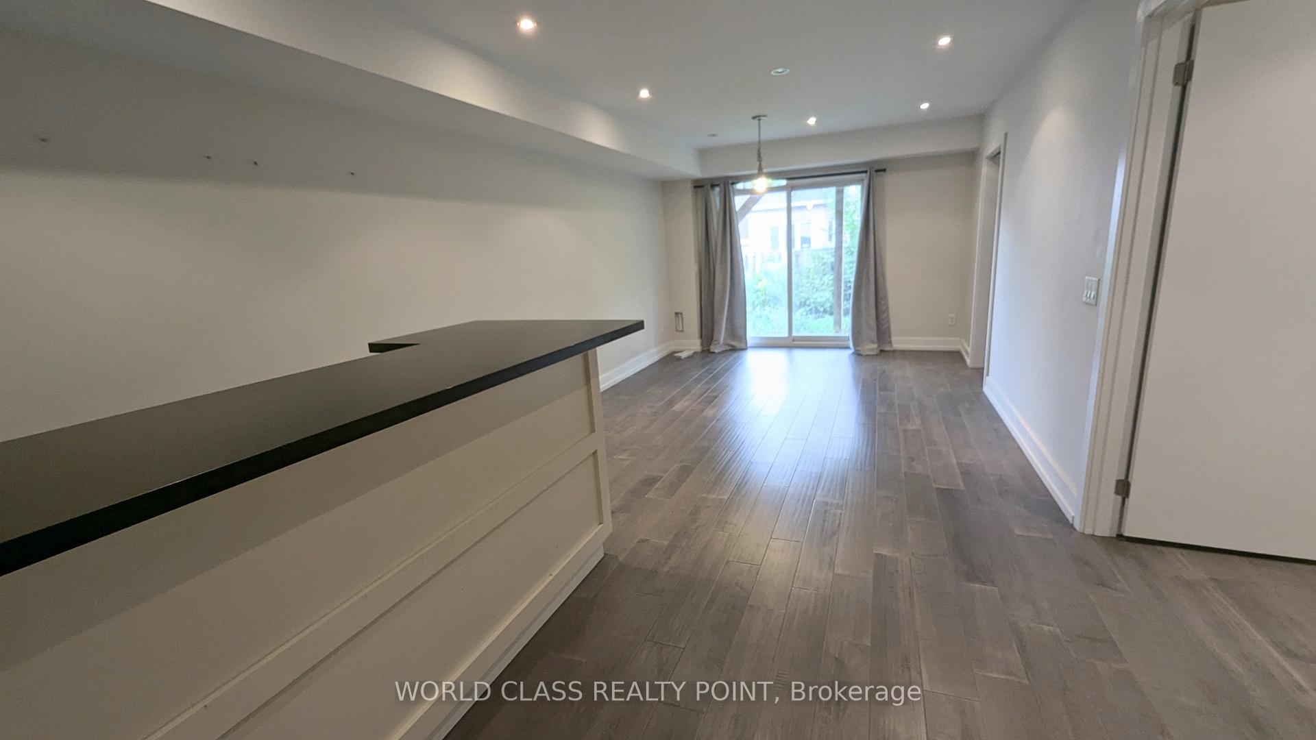 Photo 30 of 22 Gesher Crescent, Vaughan, Patterson — HOMEH