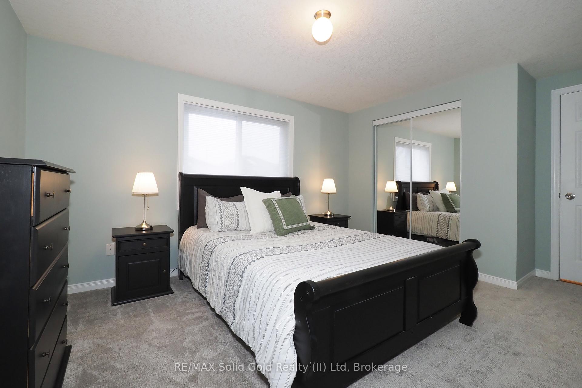Photo 22 of 715 Brandenburg Boulevard, Waterloo — HOMEH