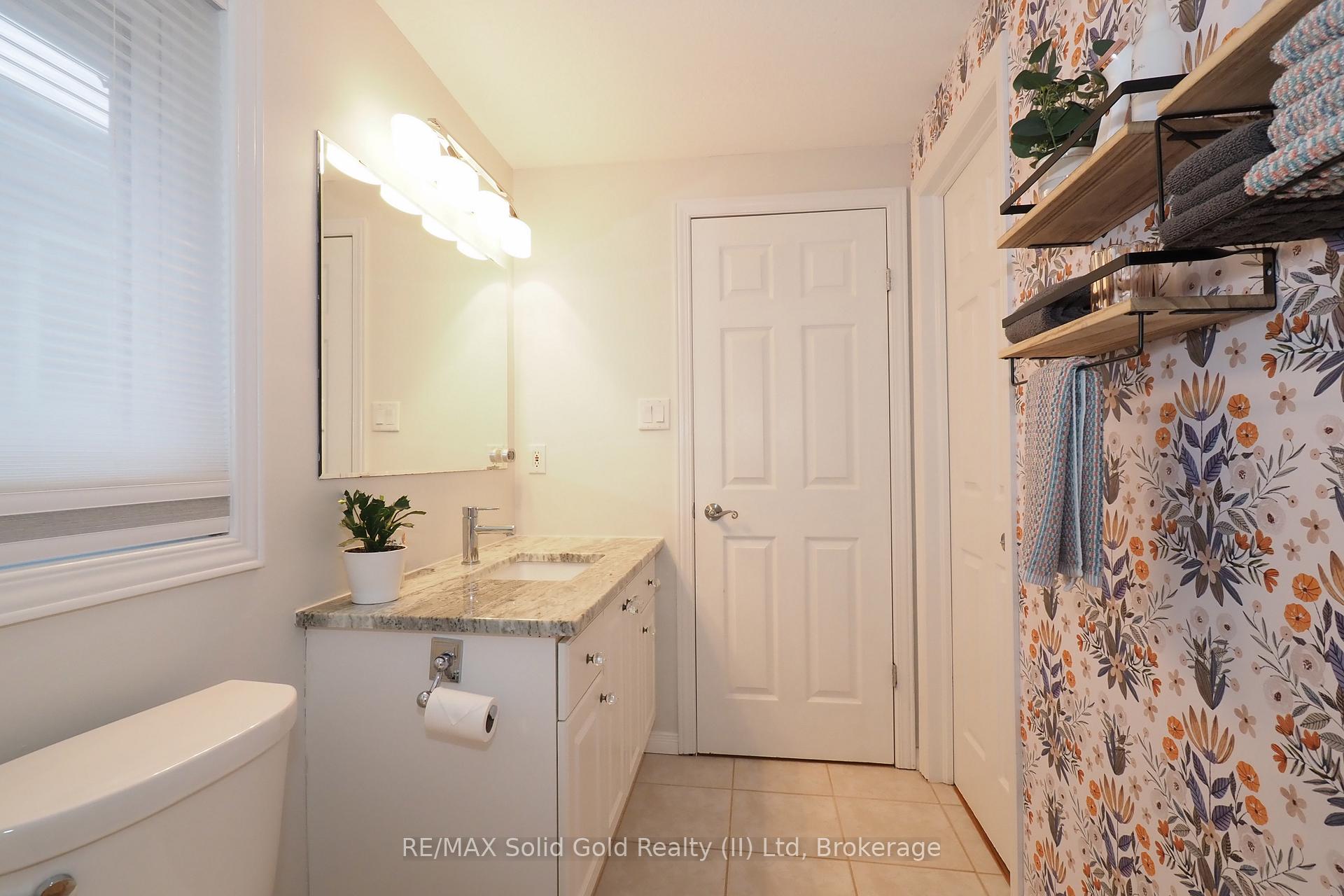 Photo 25 of 715 Brandenburg Boulevard, Waterloo — HOMEH