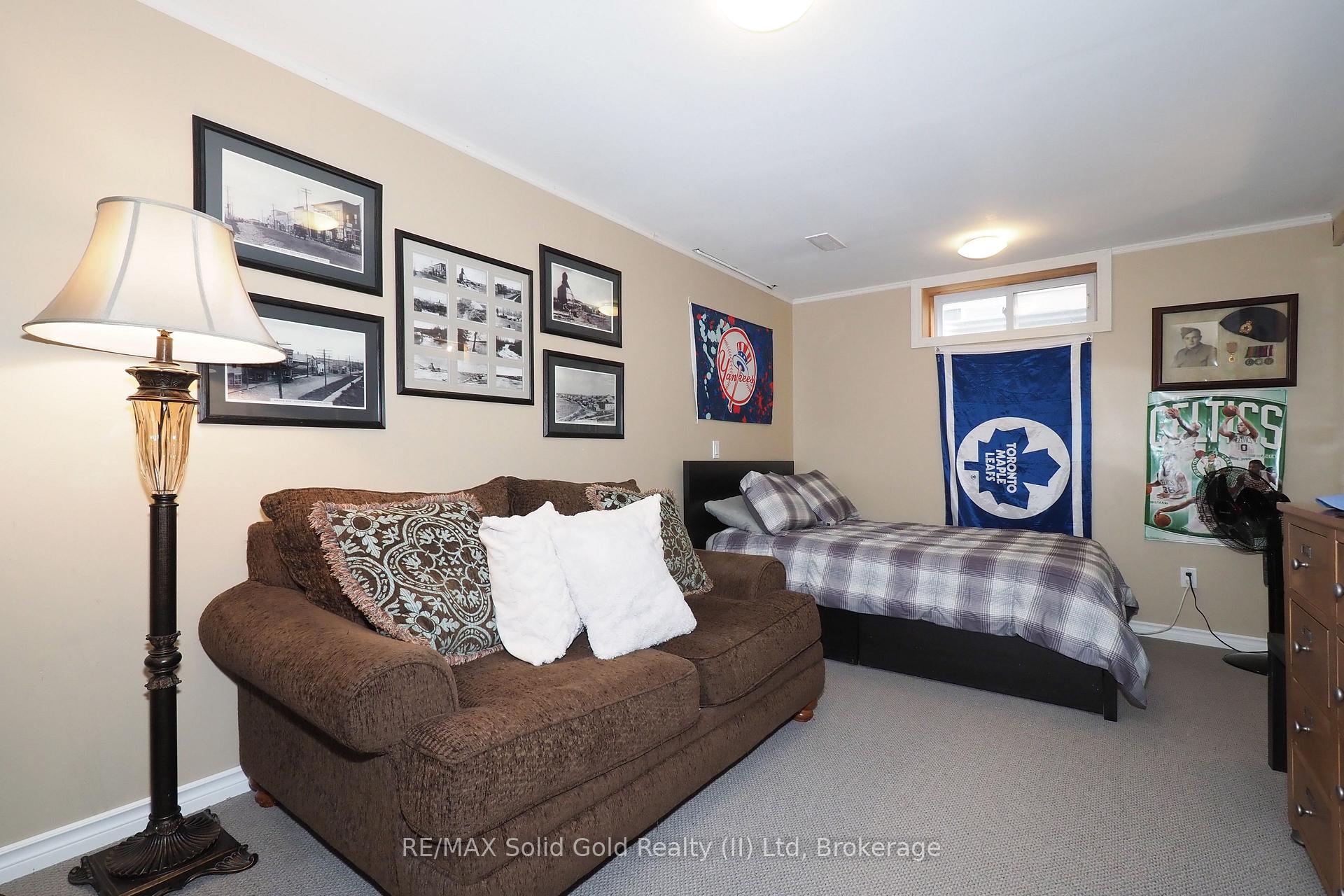 Photo 30 of 715 Brandenburg Boulevard, Waterloo — HOMEH