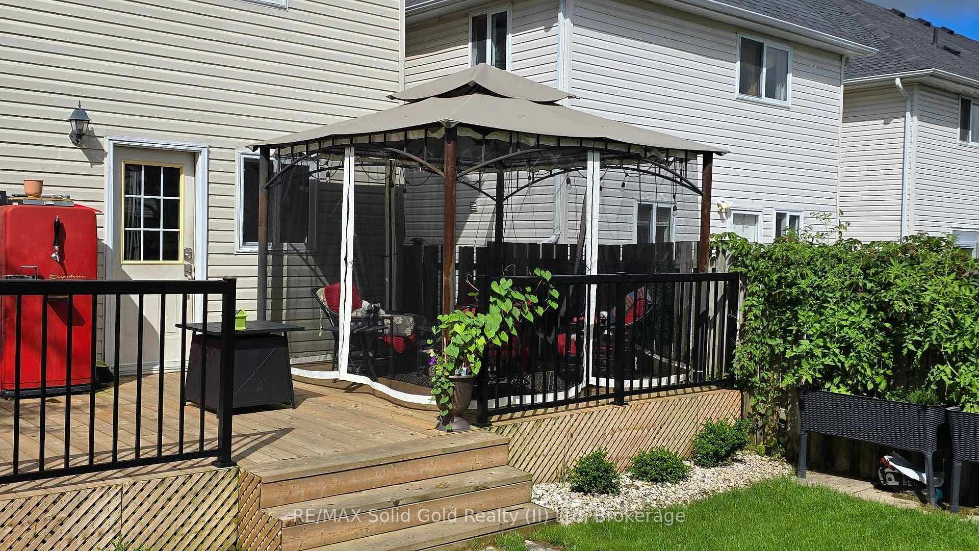 Photo 35 of 715 Brandenburg Boulevard, Waterloo — HOMEH