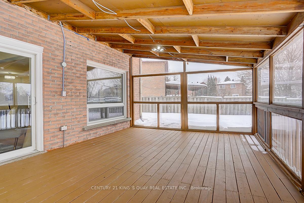 Photo 20 of 103 Stirling Crescent, Markham, Milliken Mills East — HOMEH