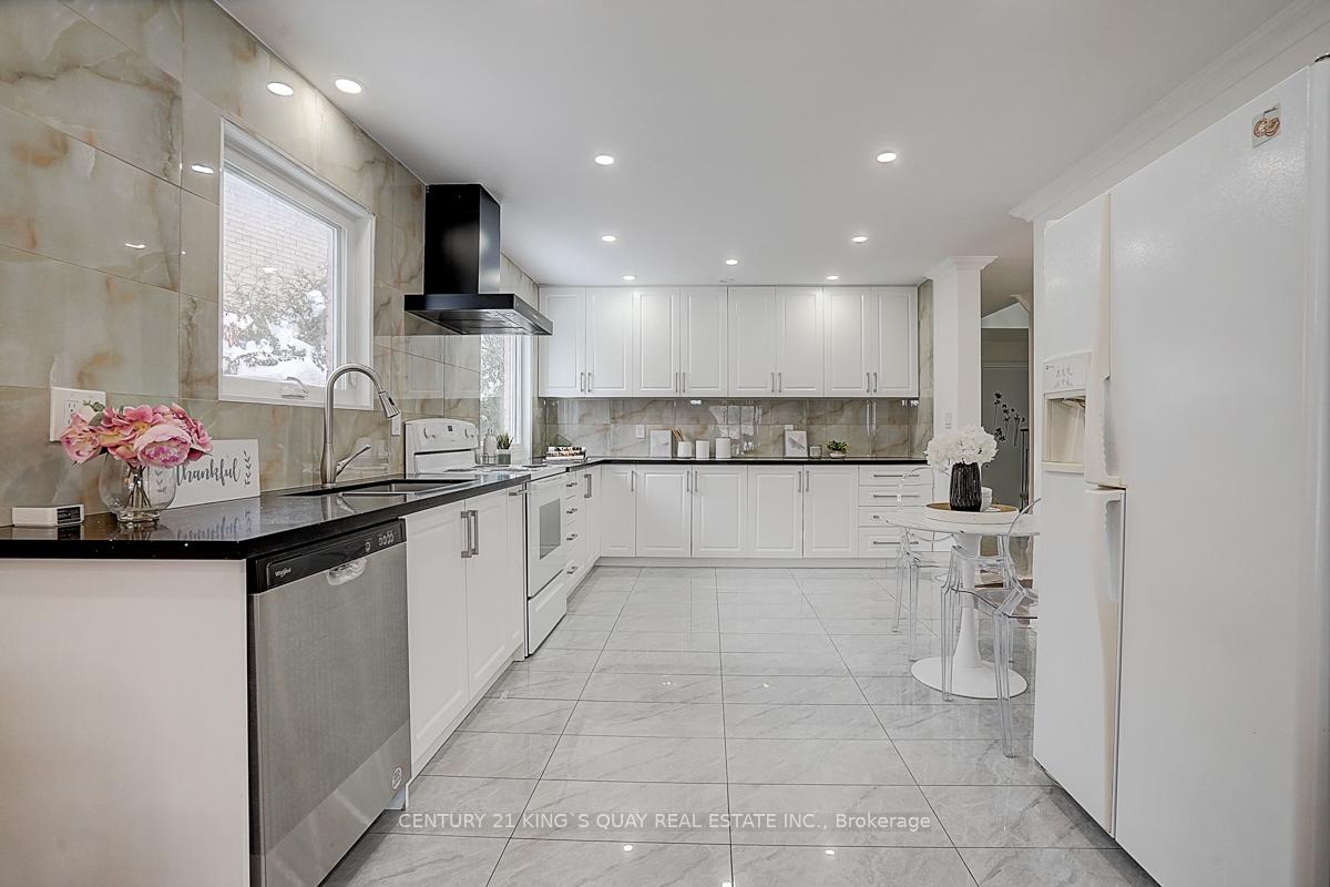 Photo 21 of 103 Stirling Crescent, Markham, Milliken Mills East — HOMEH