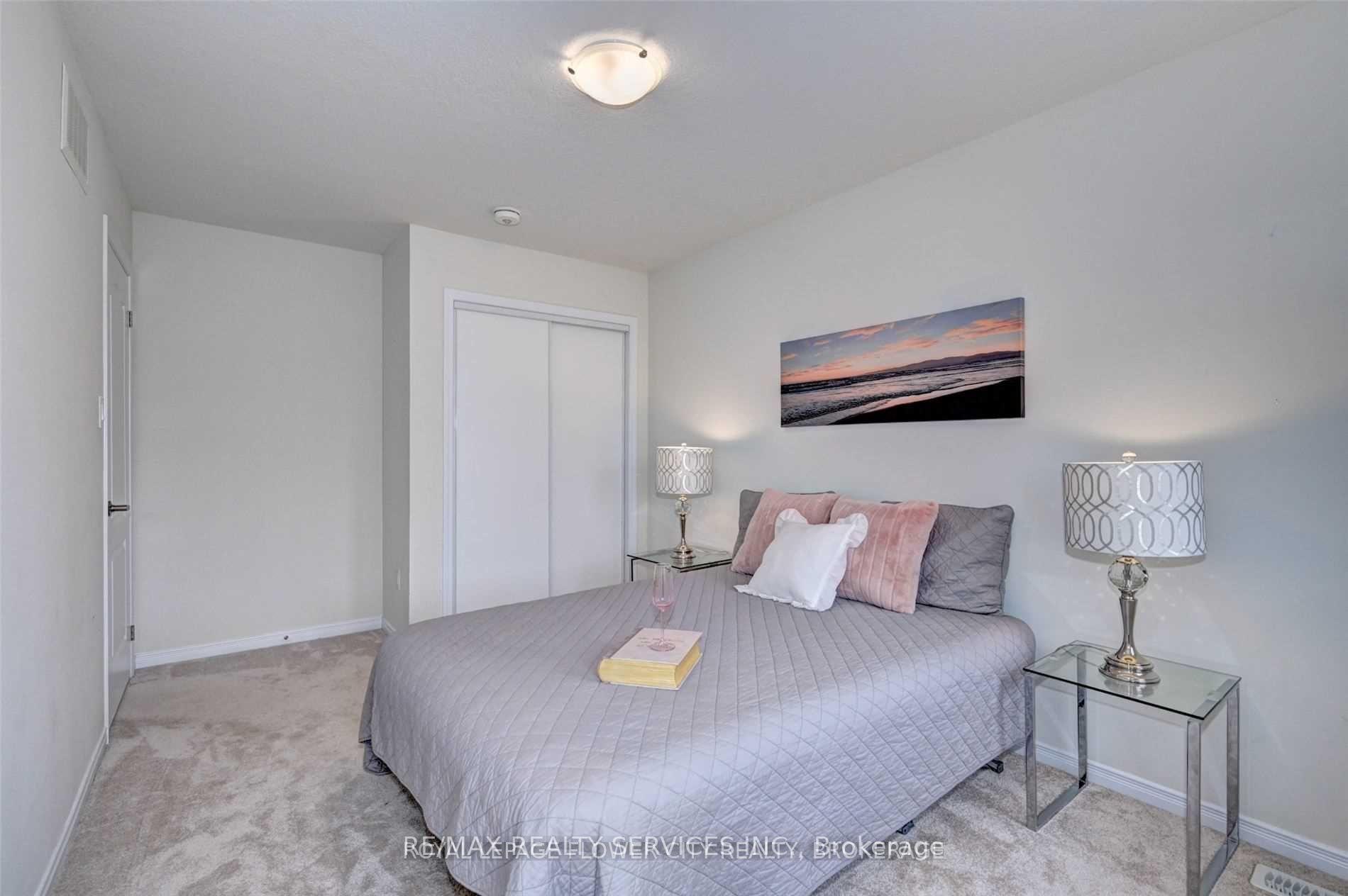 Photo 7 of 15 Blacksmith Drive, Woolwich, Breslau — HOMEH