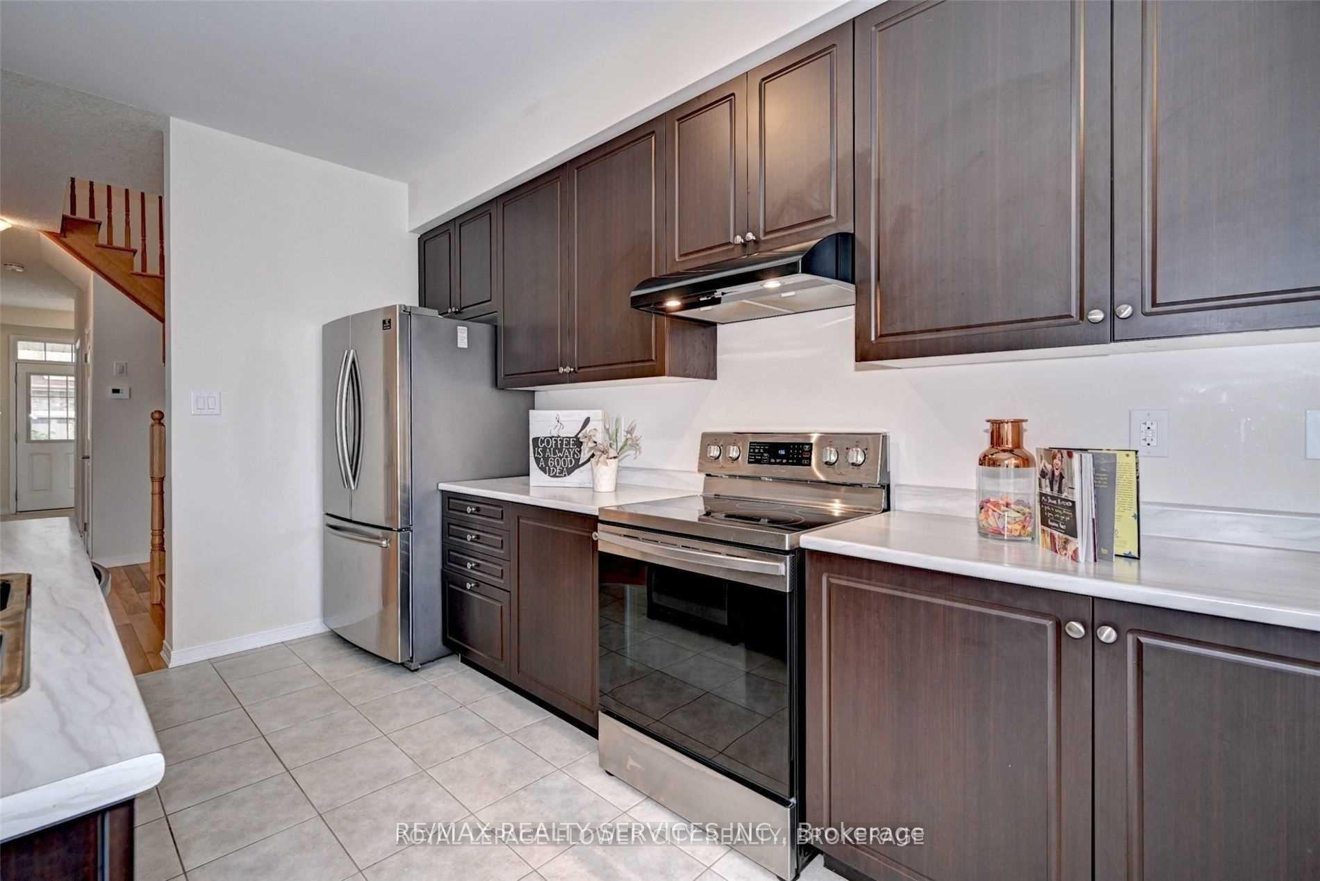 Photo 13 of 15 Blacksmith Drive, Woolwich, Breslau — HOMEH